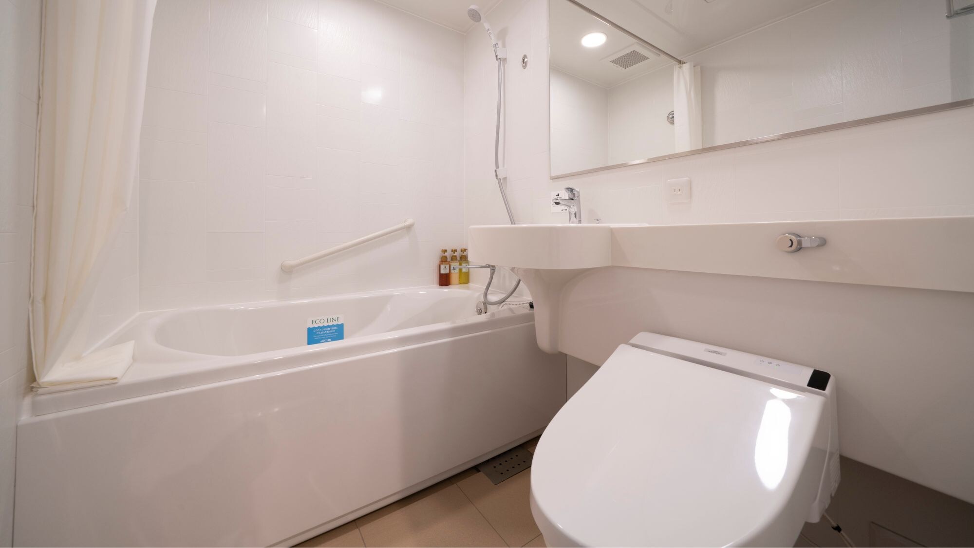 ◆Kamar twin | Kamar mandi unit (dengan bak mandi berbentuk telur yang lebar)