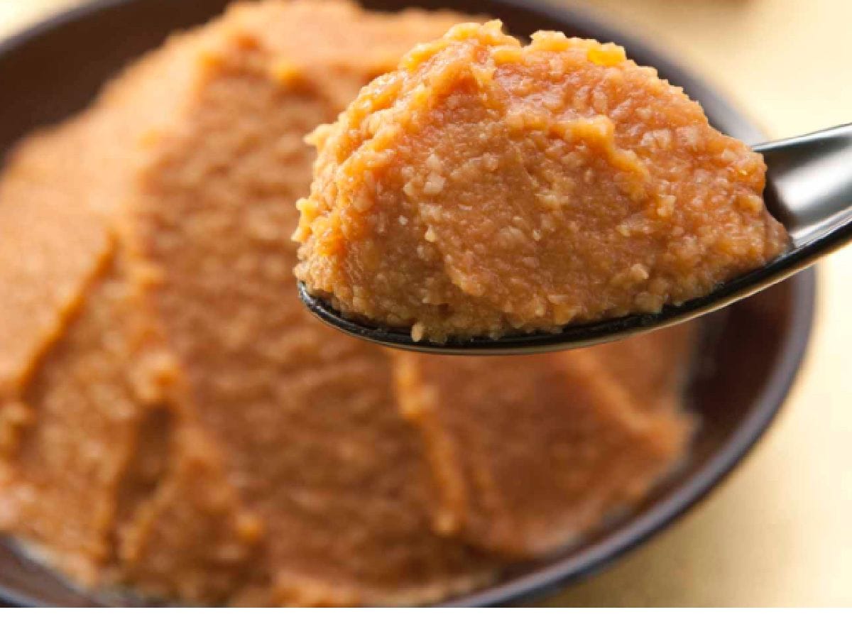 나가노 히카리 된장 빨간색이고, 맞추 된장을 준비하고 있습니다.