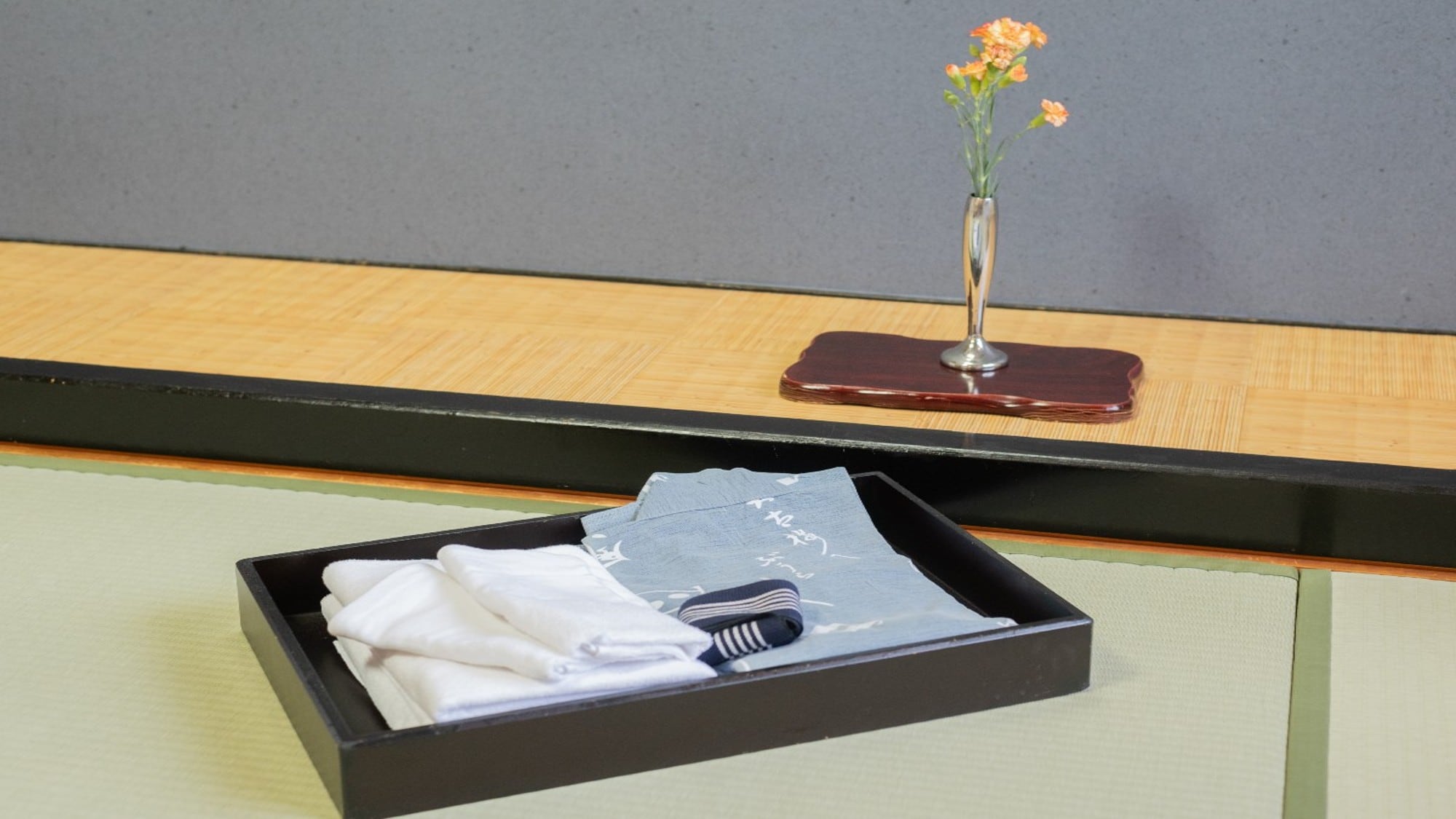Guest Rooms | Yukata robes are provided in the rooms for you to wear when moving around the building.