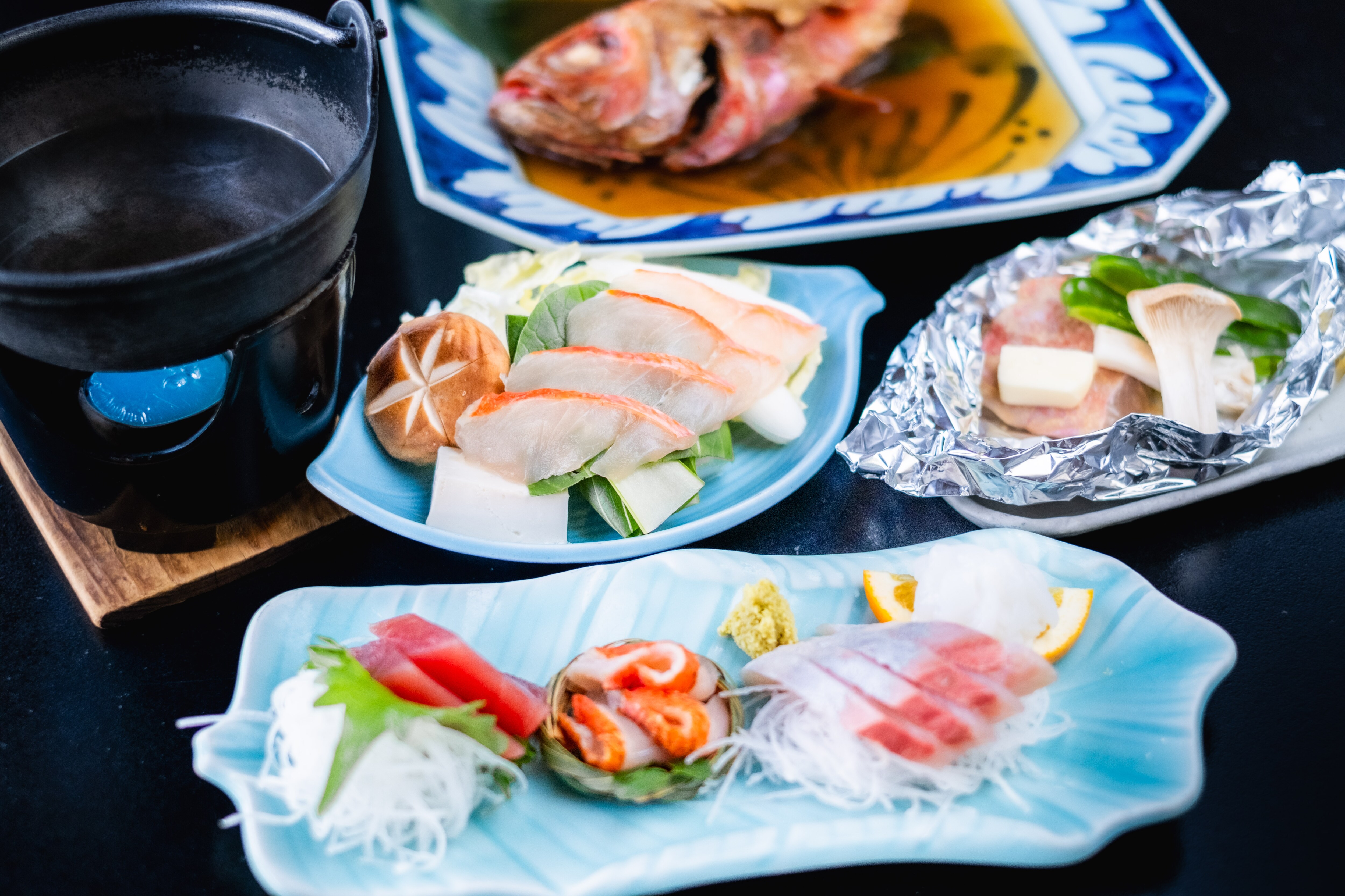 以下是一些无限量供应的怀石料理菜肴。