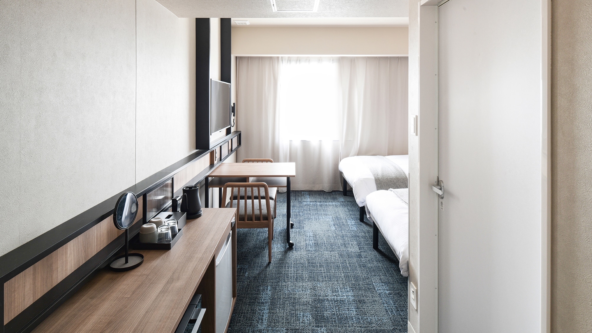 [Comfort Twin] โปรดถอดรองเท้าและผ่อนคลาย