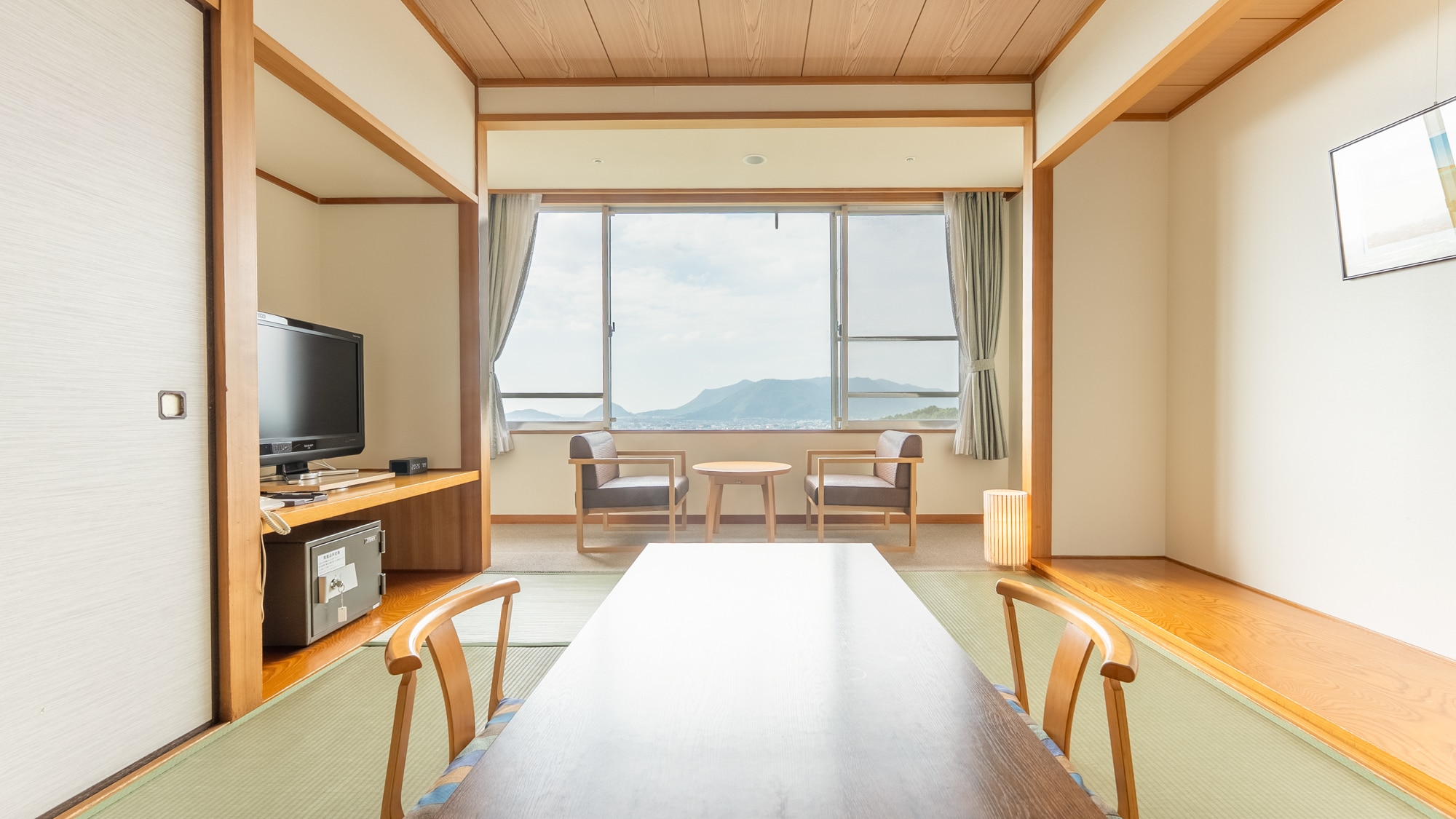 [Beautiful Japanese style 6 tatami mats]