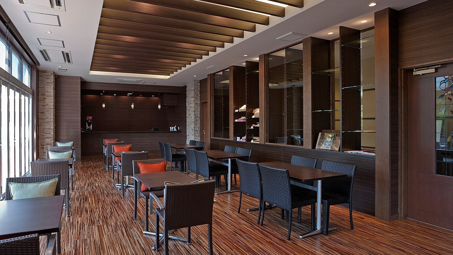 Terrace Lounge