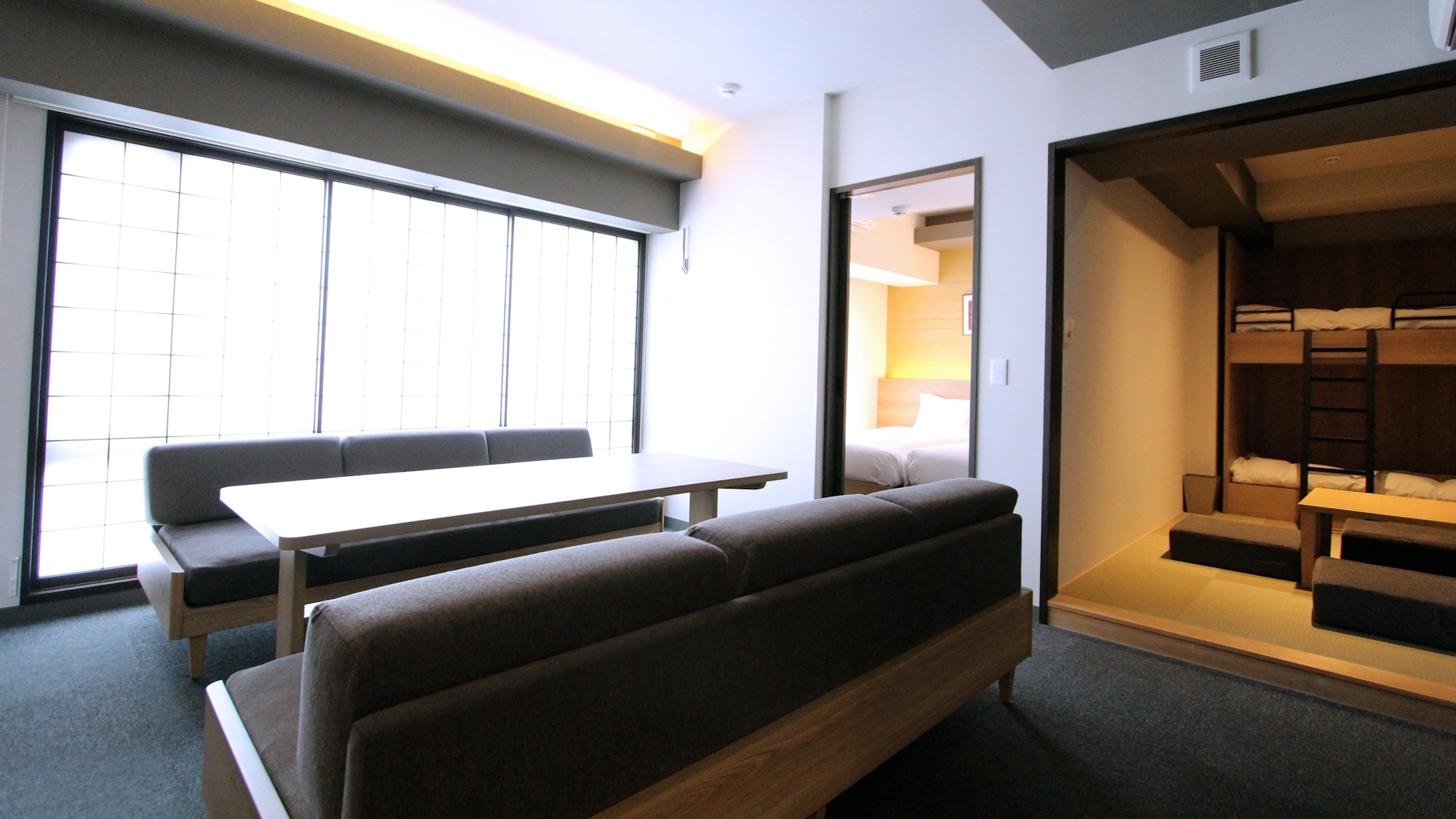 ห้องพรีเมียร์ญี่ปุ่น (ห้องพักสไตล์ญี่ปุ่นผสมตะวันตกพร้อมเตียงสองชั้น) ชั้นบน