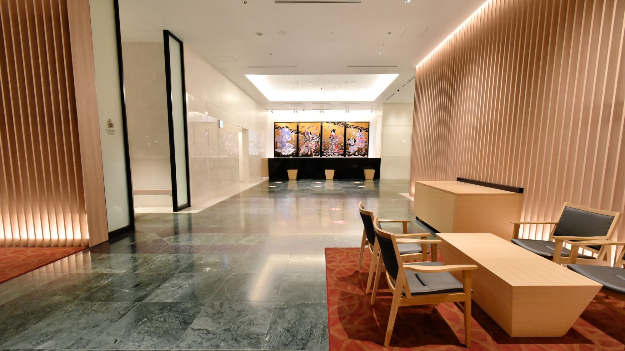 1st floor lobby
