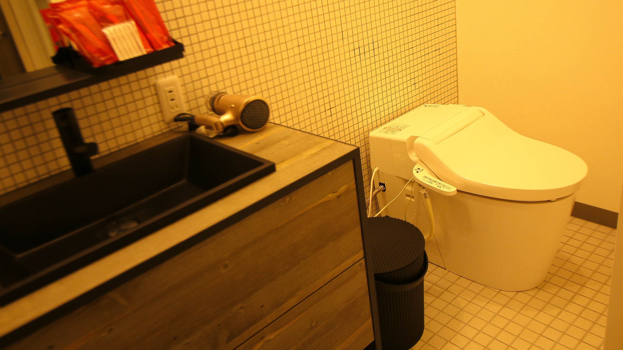 toilet