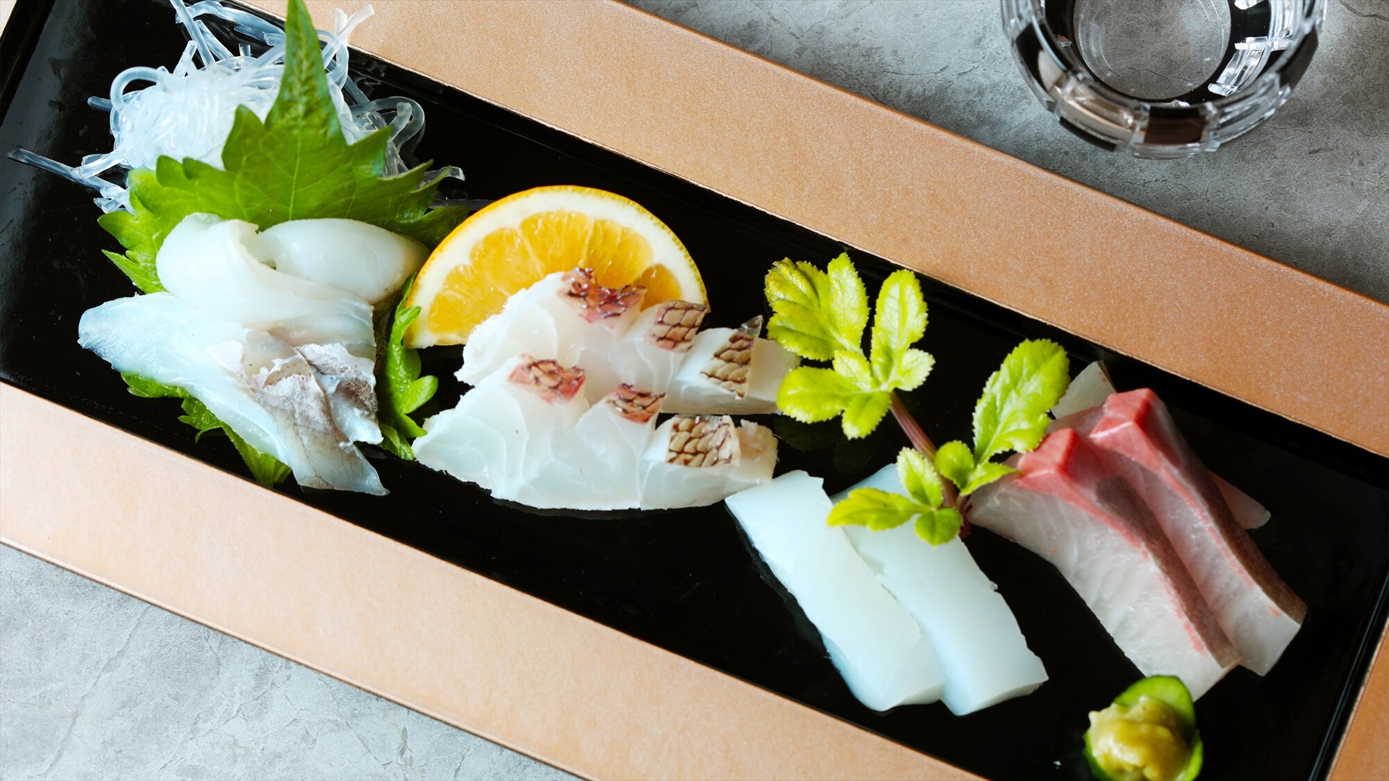 [Sashimi Musiman]