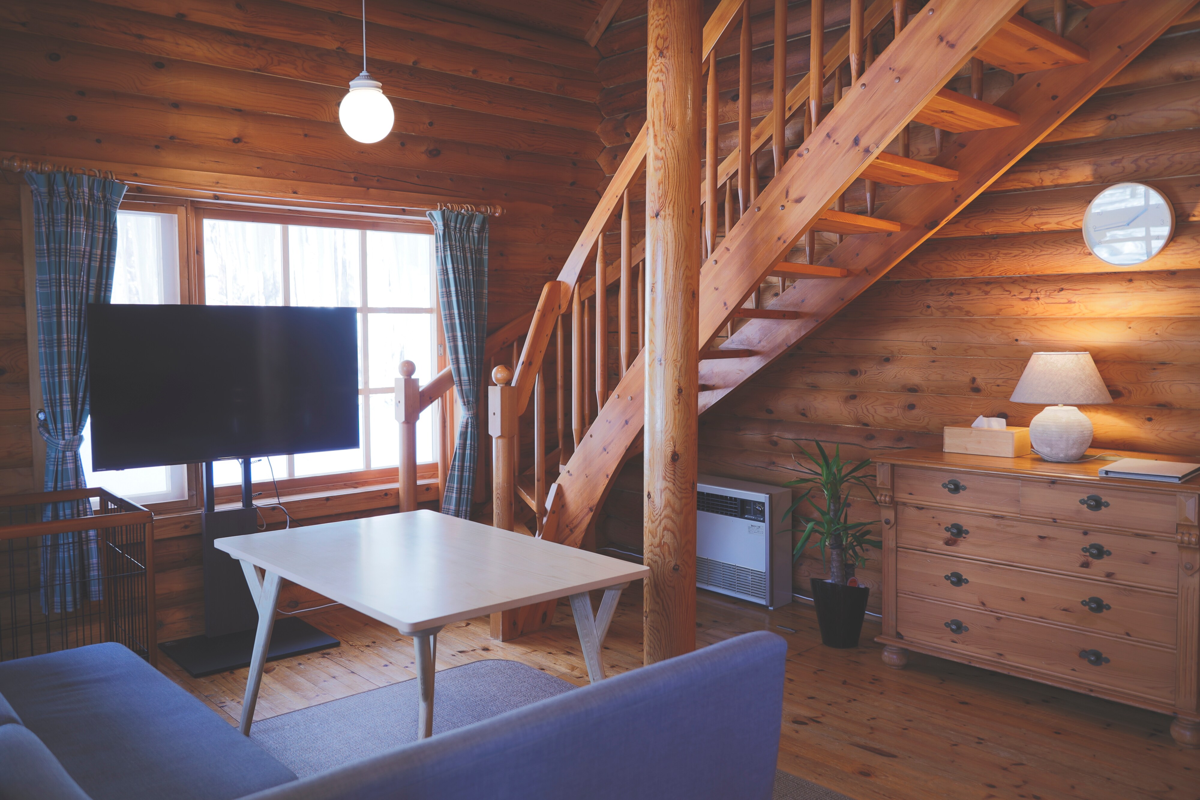 Log Cottage Living
