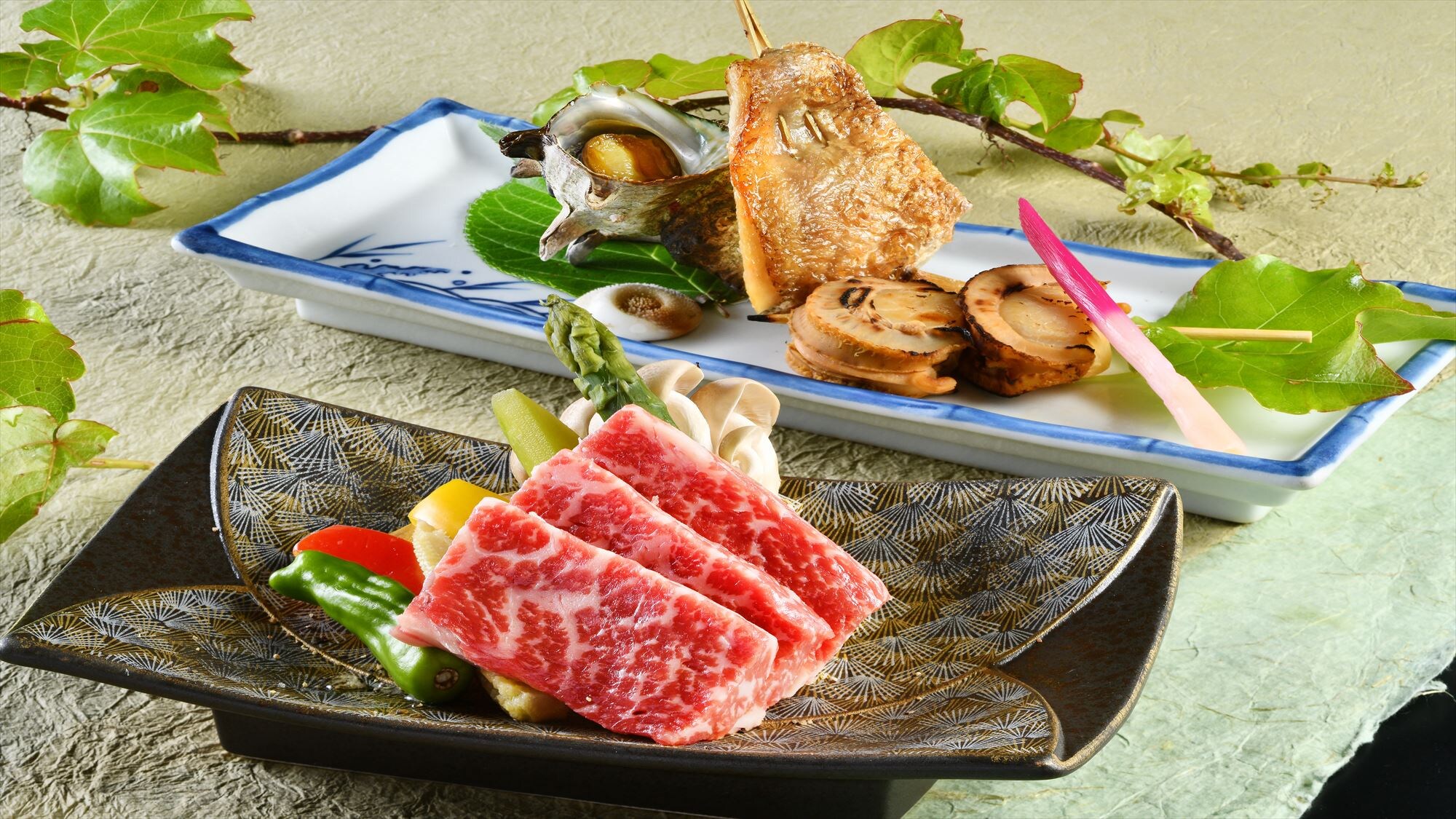 Teppanyaki daging sapi domestik & panggangan seafood musiman