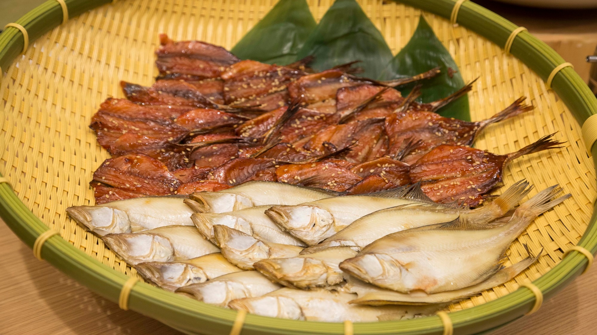 Kami menyiapkan ikan lokal setiap hari. Silakan nikmati ikan kelas atas "Nodoguro".