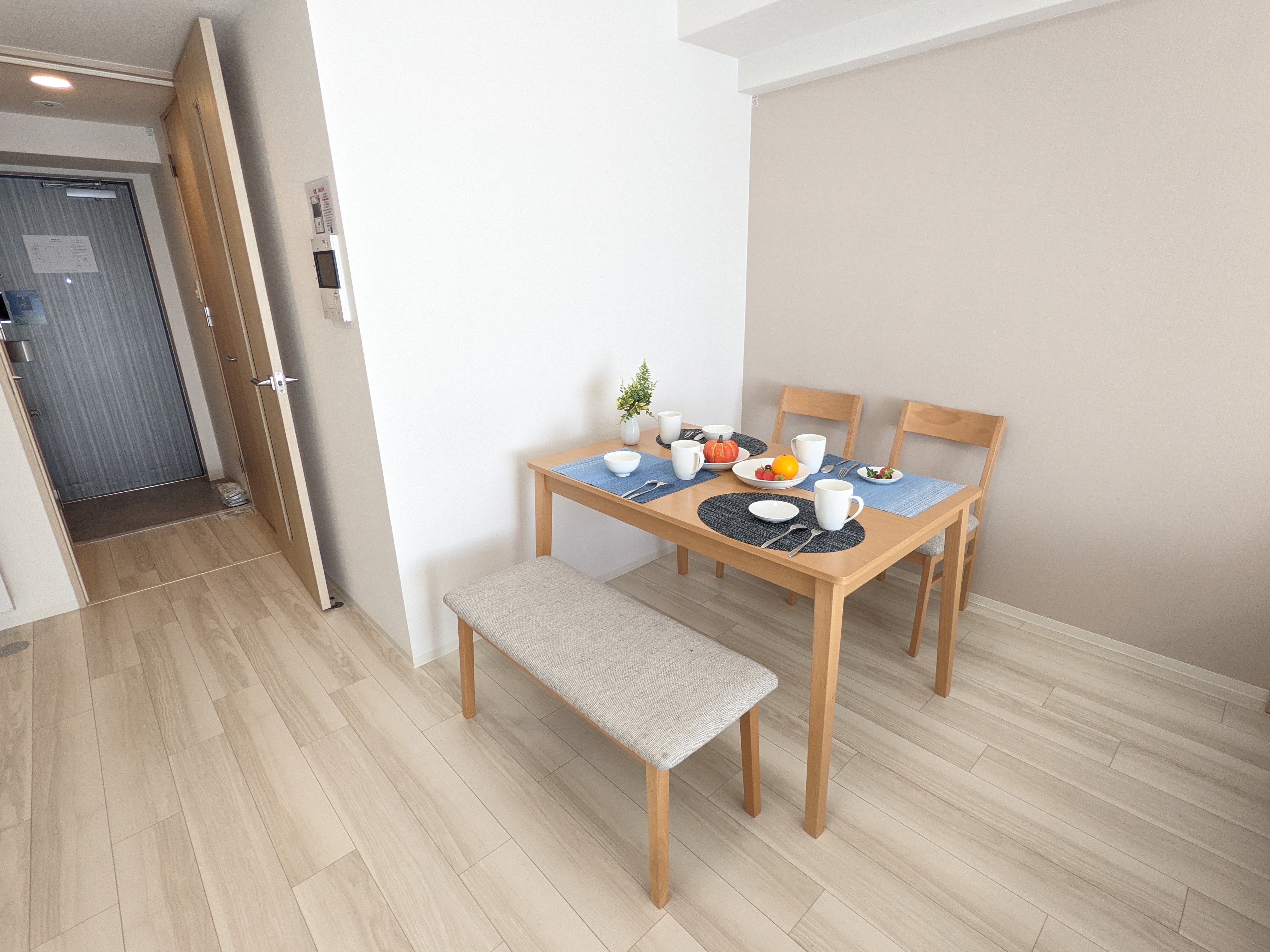 double 2 bedroom table