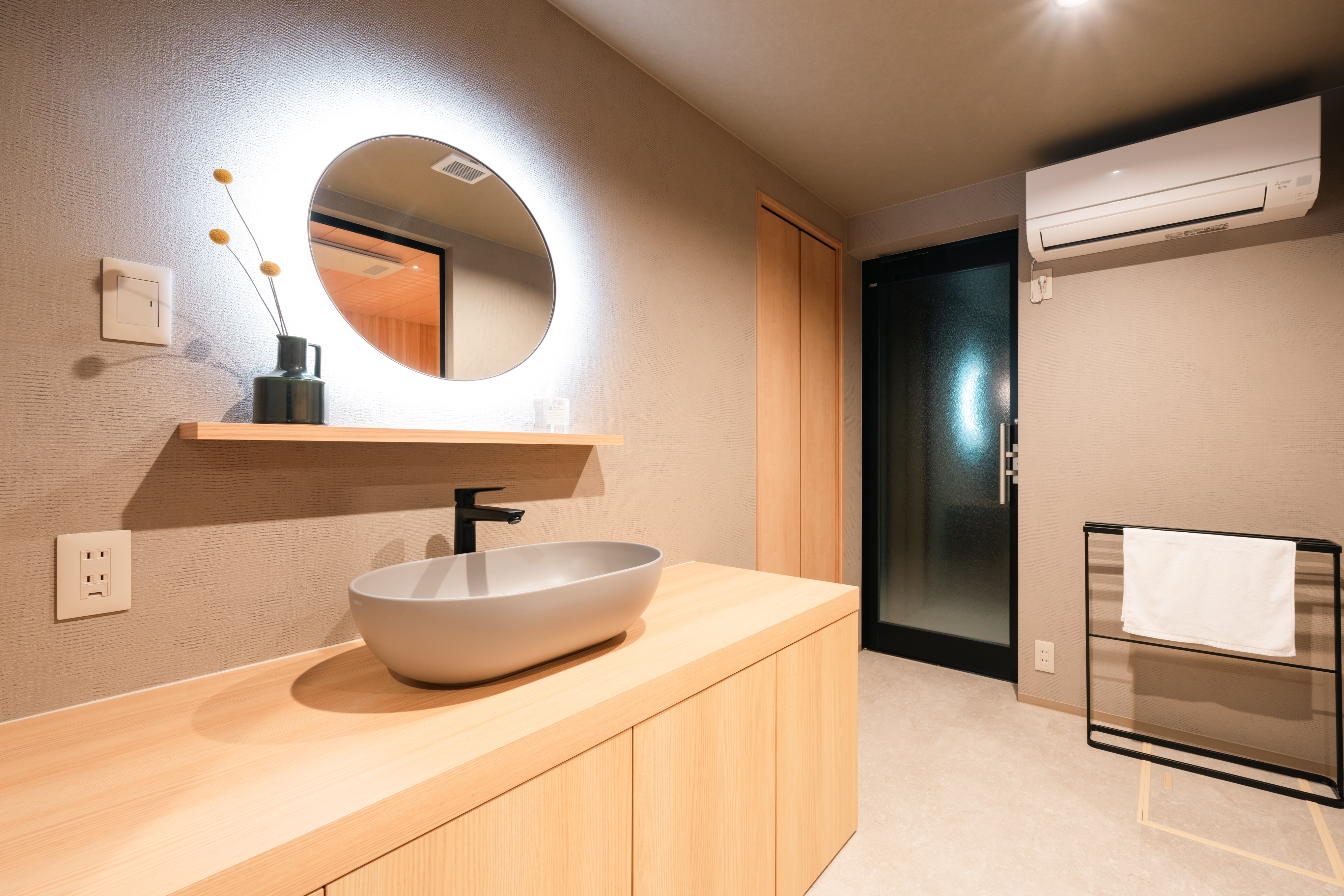 WOOD washbasin