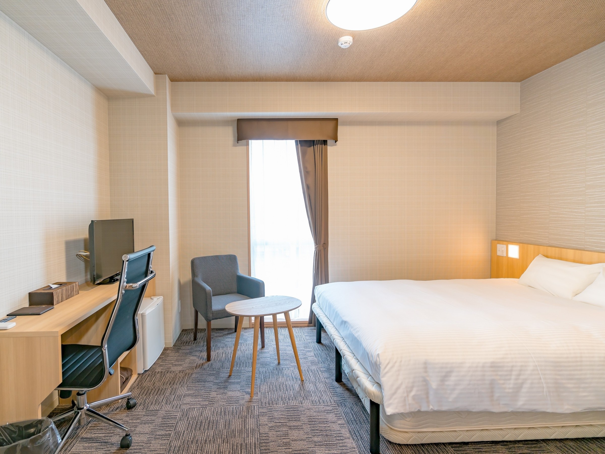 [Superior Double] The room located on the top floor is spacious 22 square meters with a 160 cm wide bed.