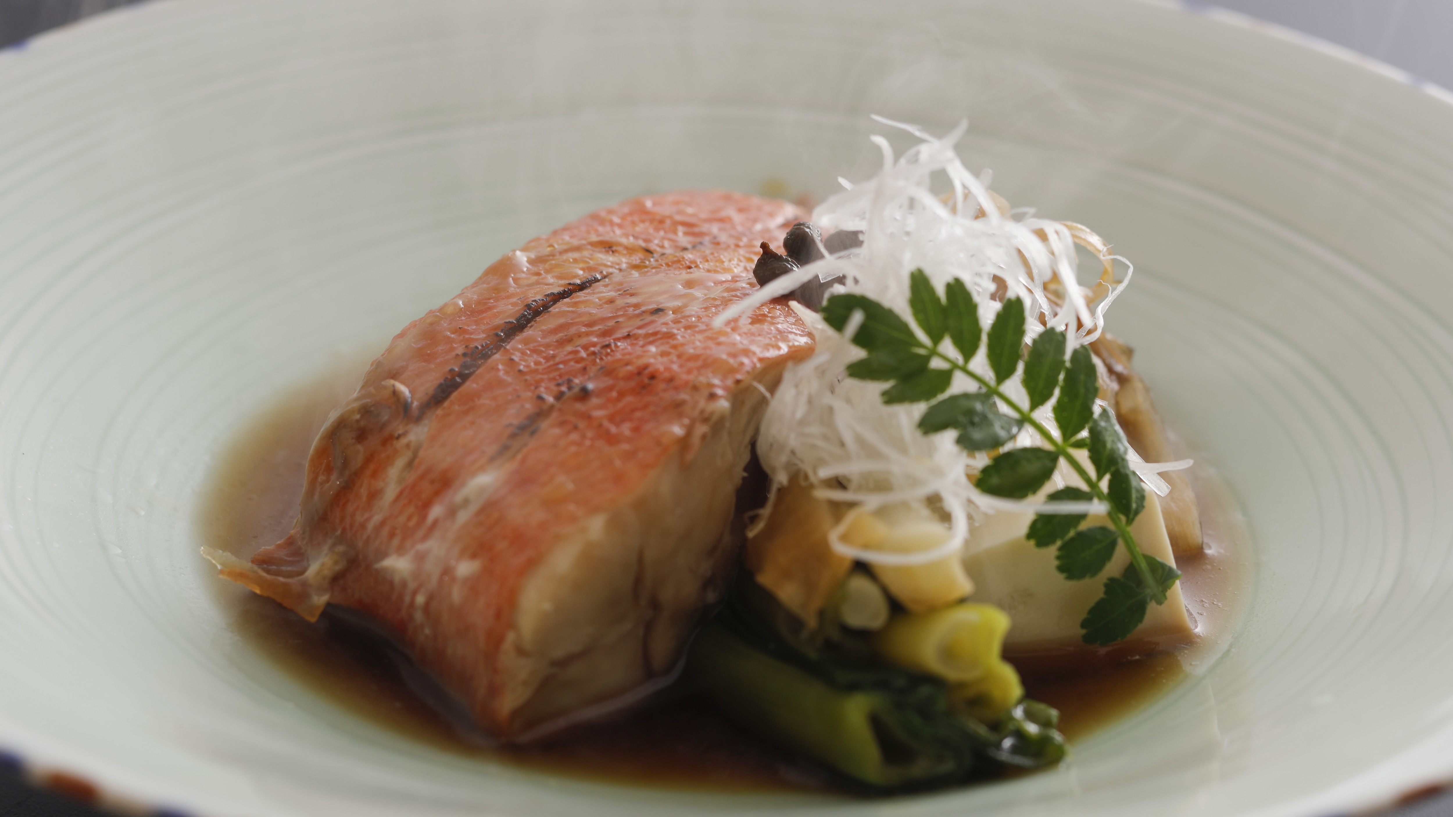 【夏季料理】花椒燉鯛魚