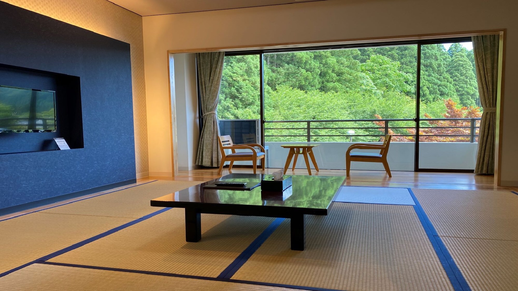 ・<Yasuragi Japanese-style room>