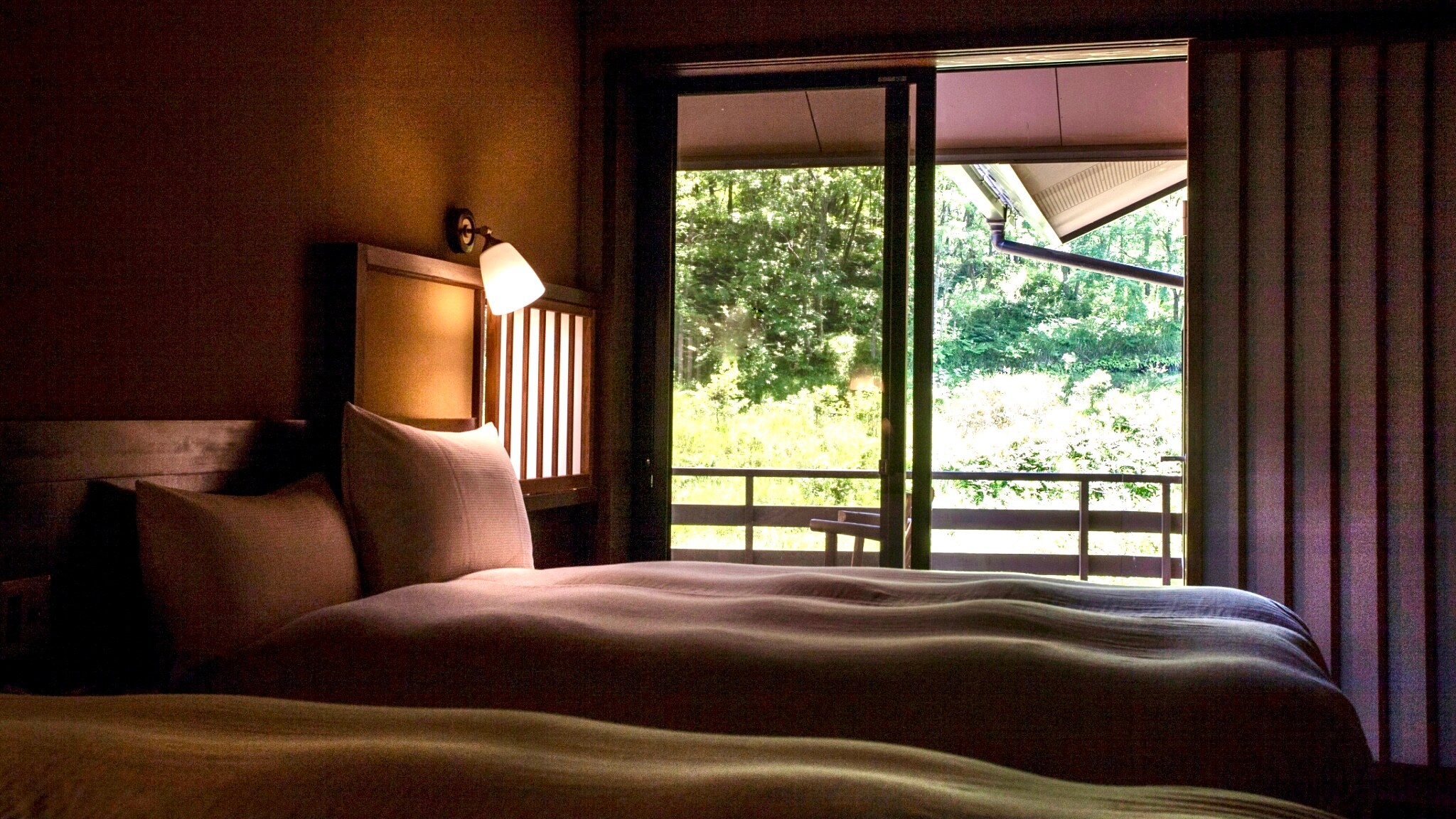 [Western-style twin room] With free-flowing hot spring water/semi-open-air bath - Nagaya-style detached house -