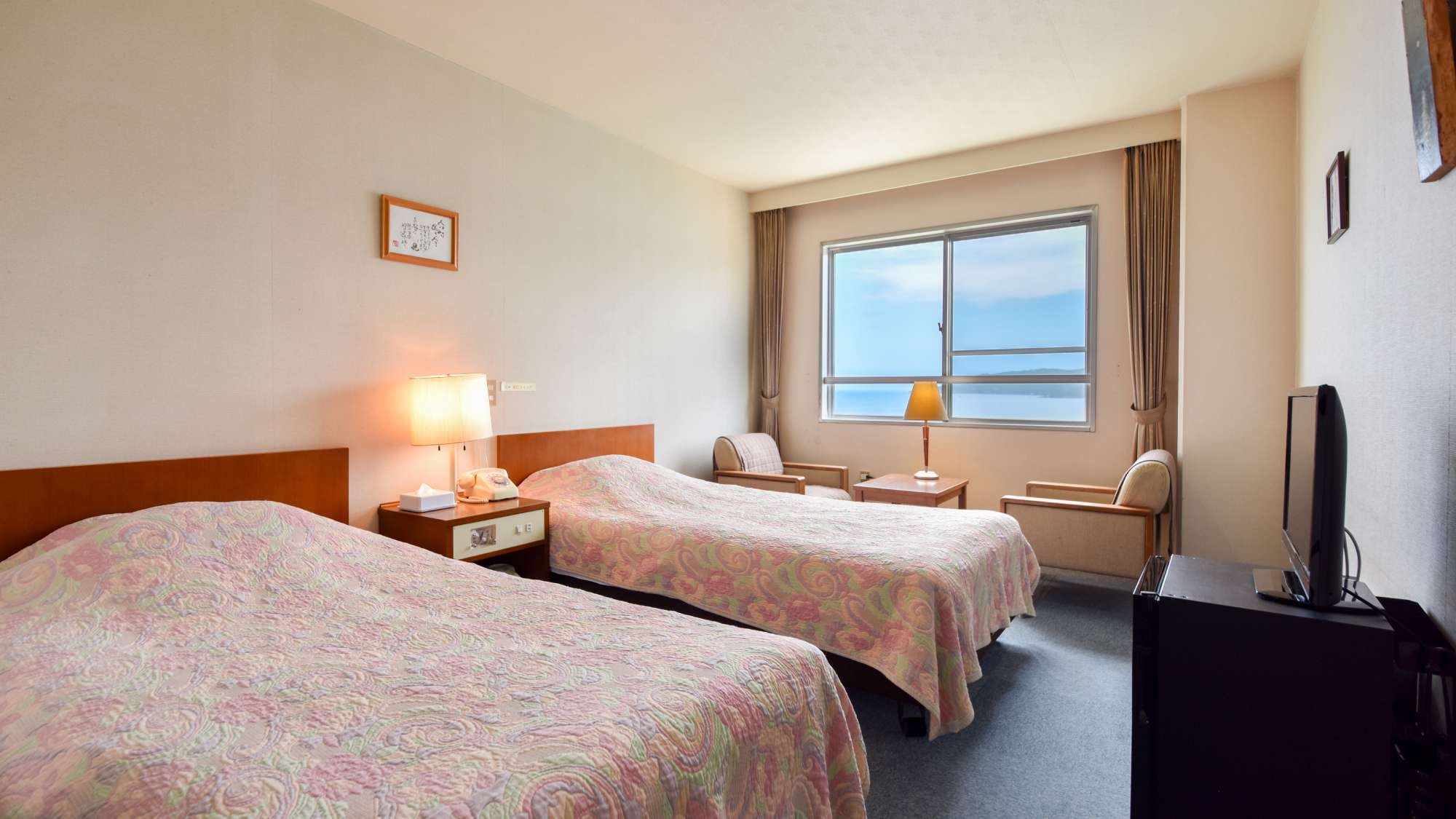 ★ [Main building twin room]