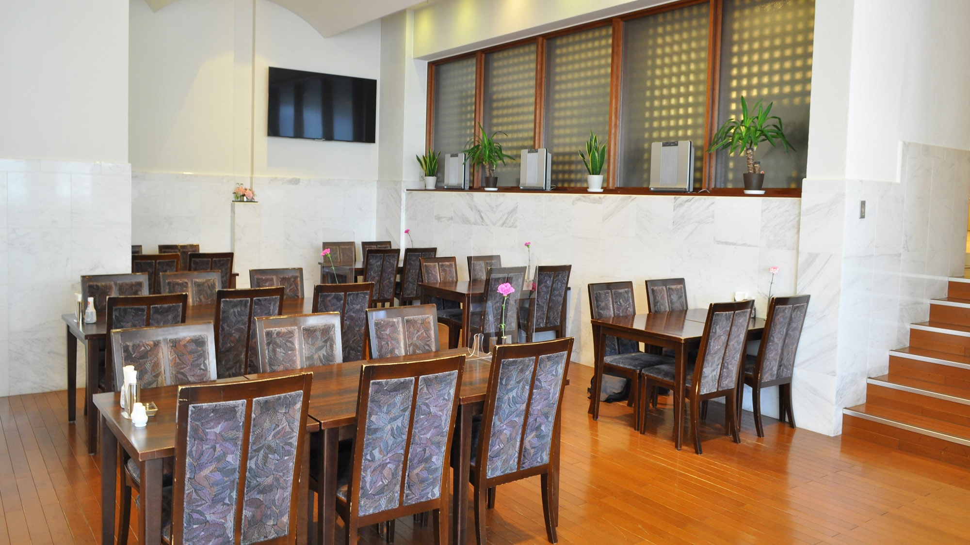 [Restaurant] This is the breakfast venue.