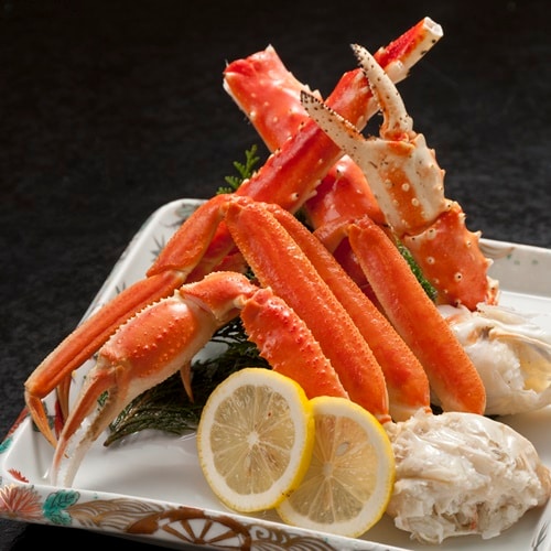 Contoh makan malam (kepiting salju, dll.)