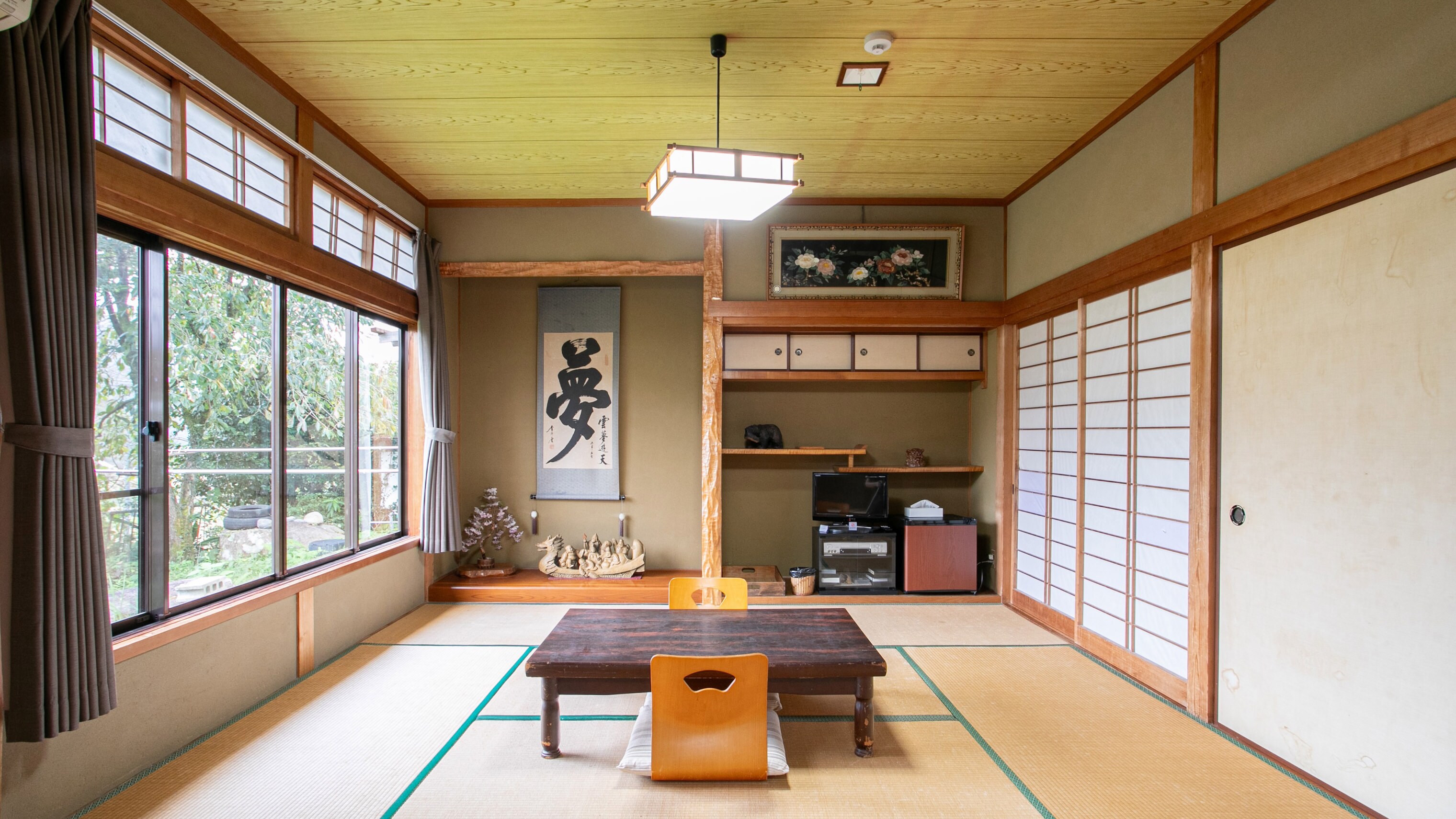 Private room: Main building Japanese-style room 16 tatami mats