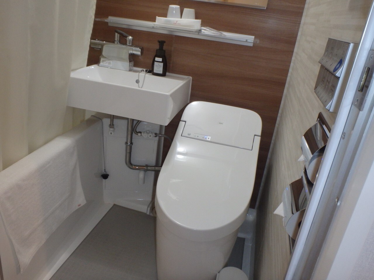 Kamar single bebas rokok