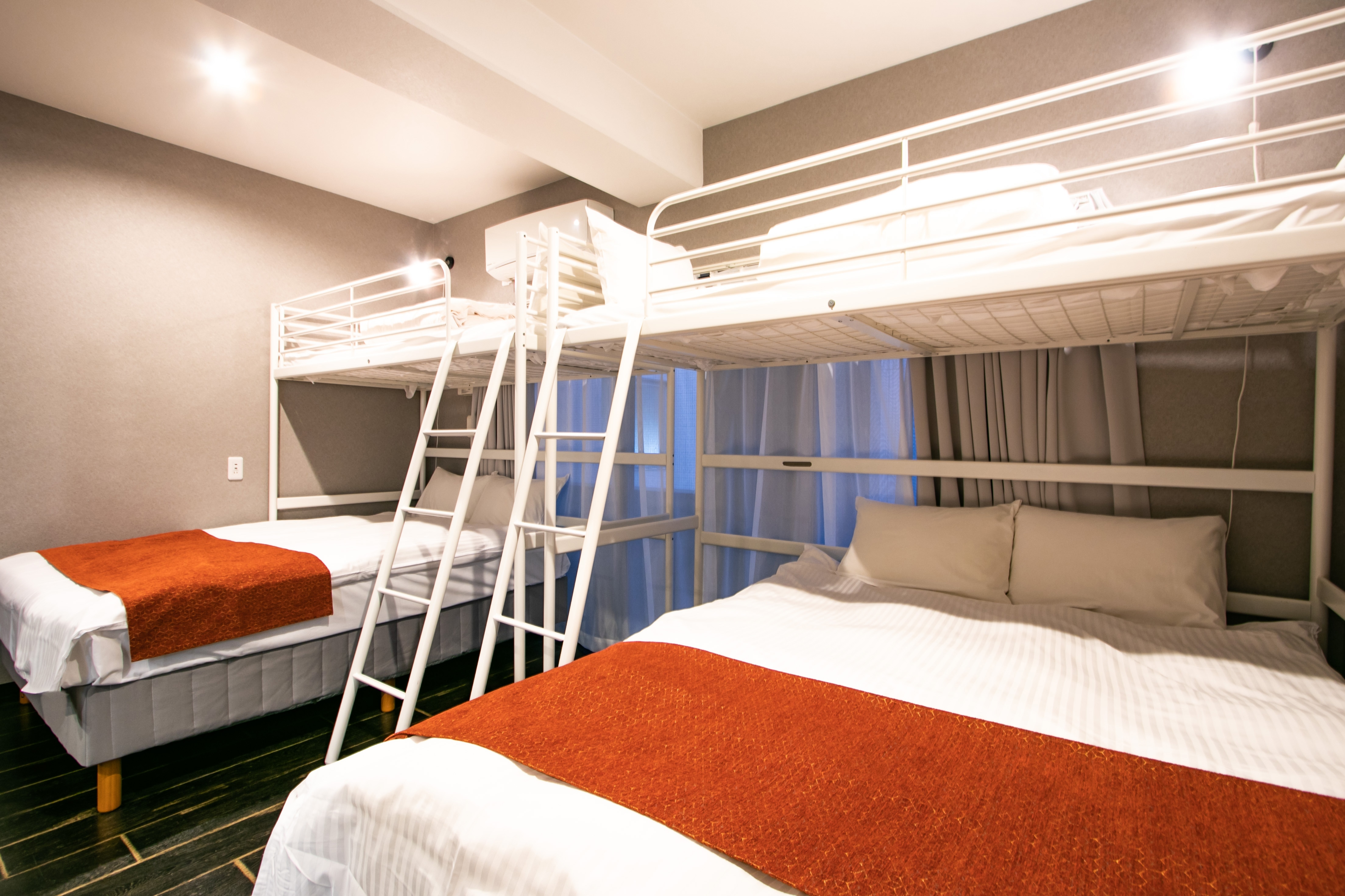 Tempat Tidur Loteng SuperB