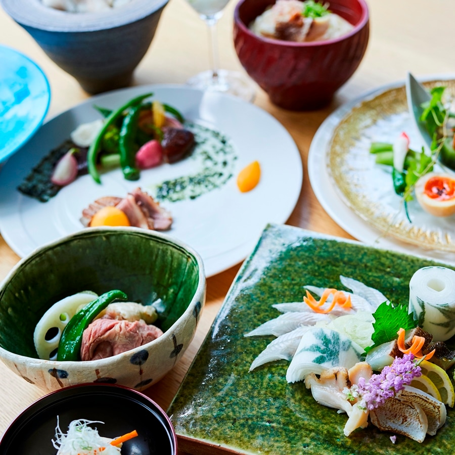 五种感官享受的“IBUKU怀石料理” *照片仅供参考。