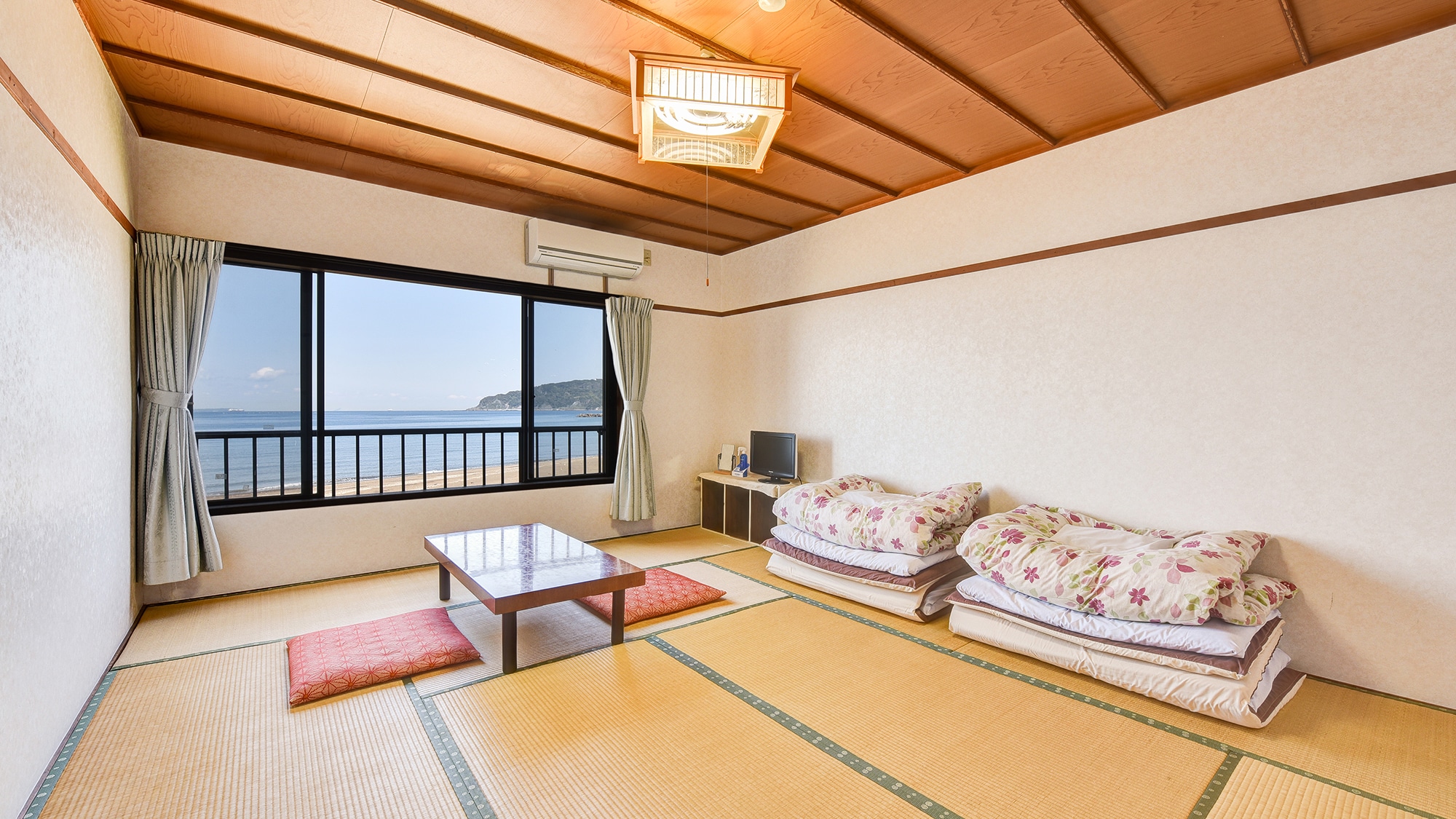 *Example of a room/Japanese-style room with 10 tatami mats