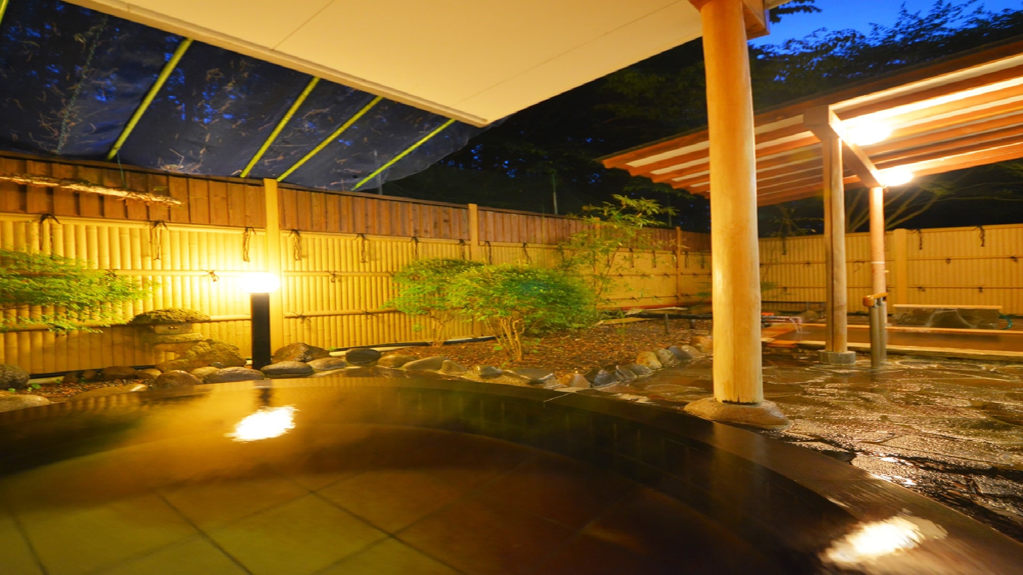 An example of an open-air bath corner within the Eurocity grounds