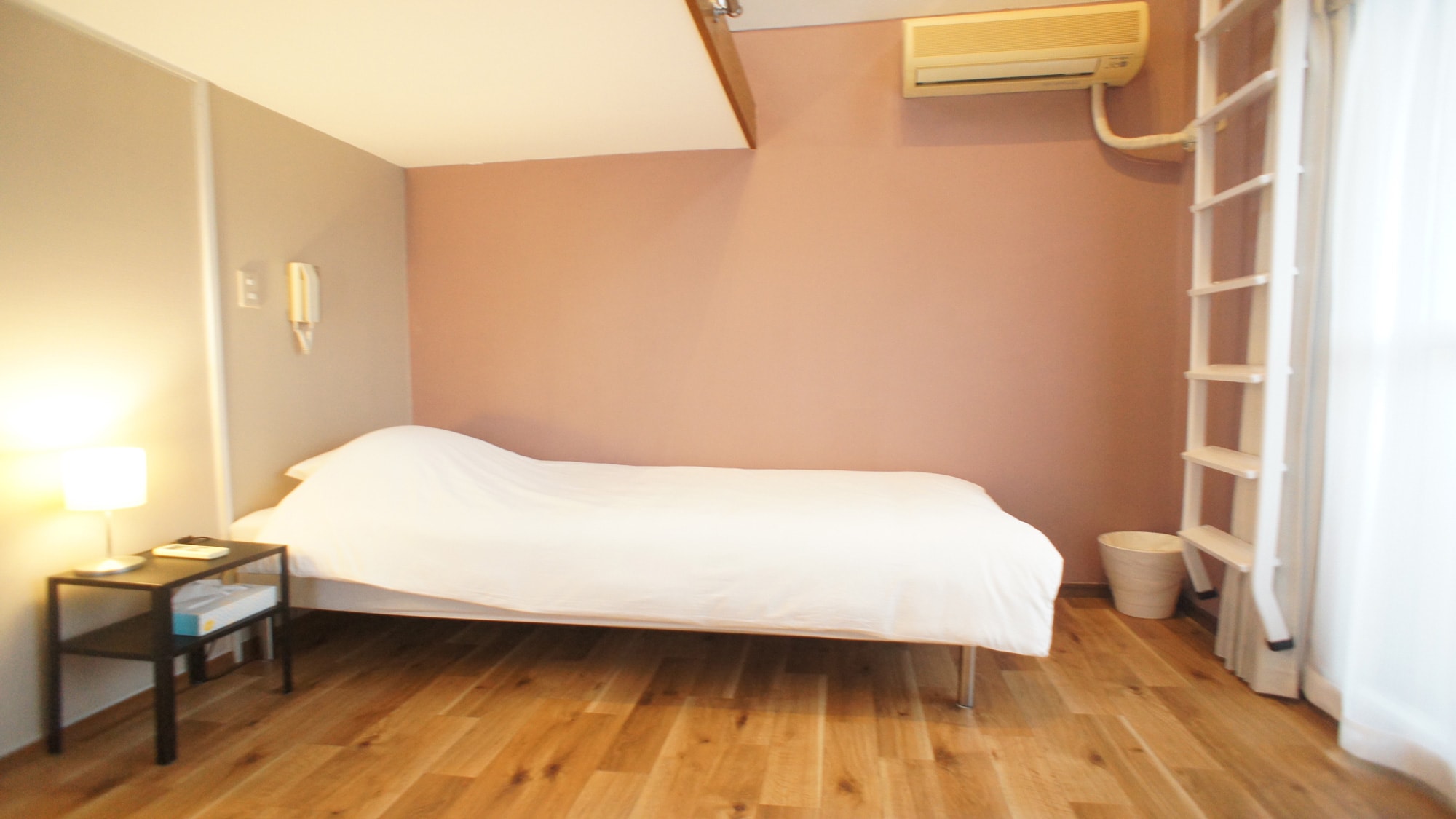 Double Room 402