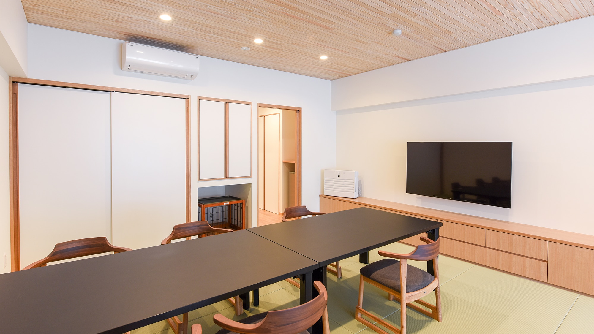 *Newly constructed in March 2023 [Japanese-Western style room] with shower, Japanese-style room space