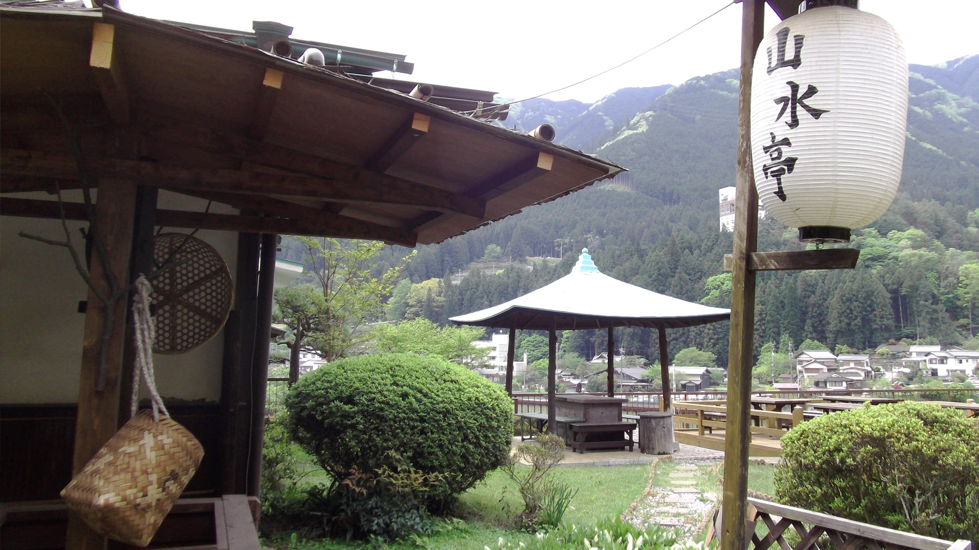 [Guest room with open-air bath] Remote Sansui-tei