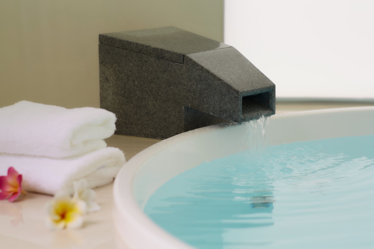 All rooms come with an exclusive spa where you can enjoy Shirahama Onsen.