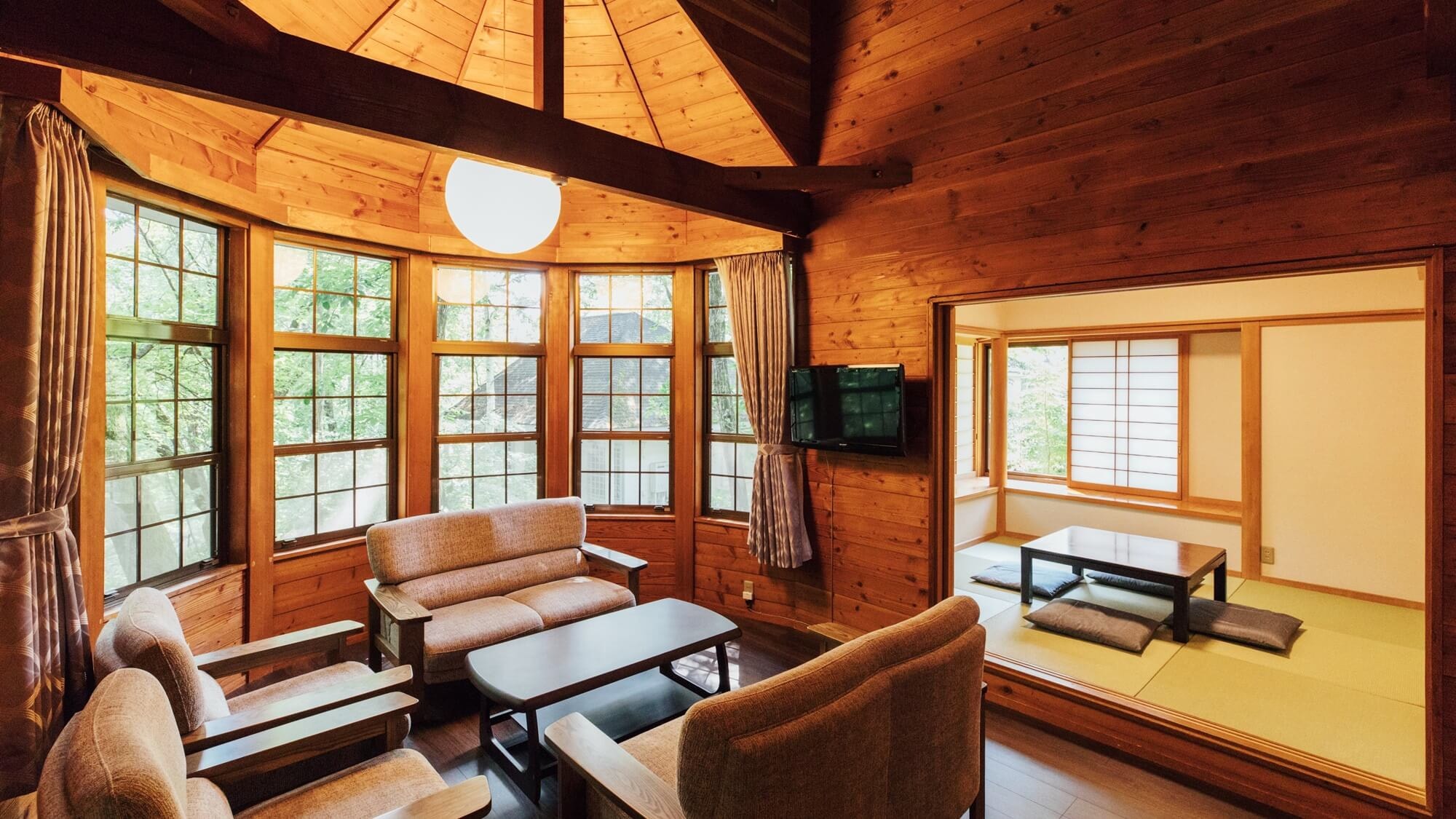 [Open-air bath cottage Hana Hotel High grade: Stylish] Interior example