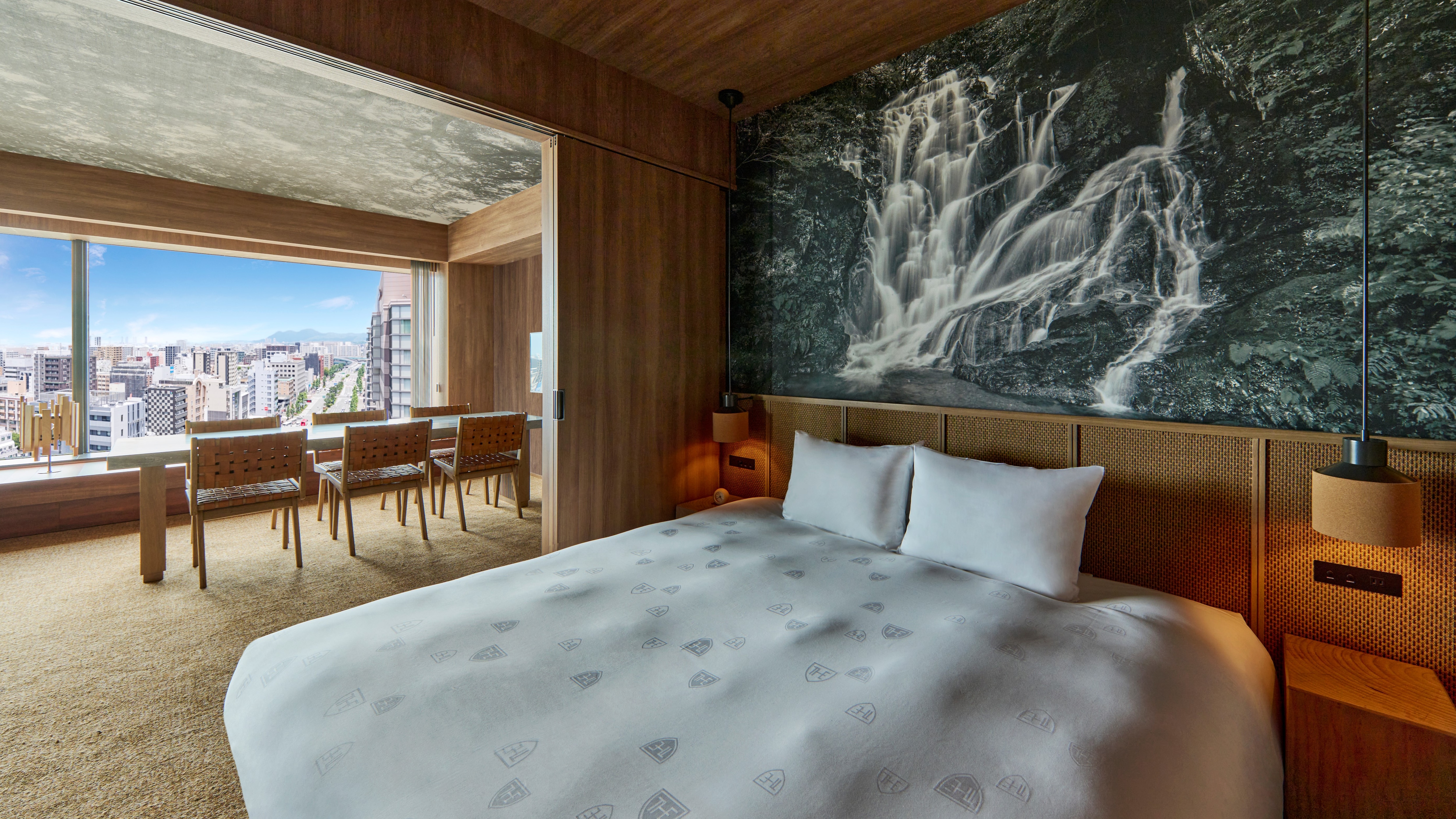 Balcony Suite King