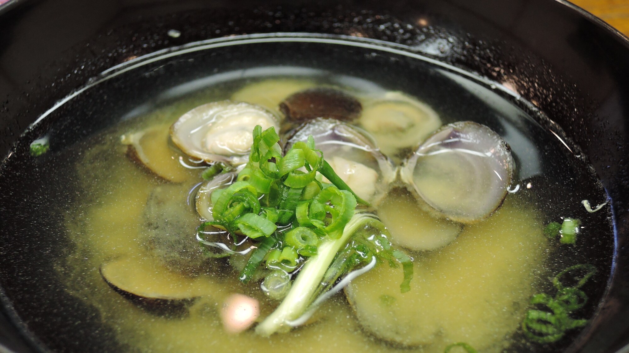 *[蛤蜊湯]使用宍道湖當地的蛤蜊*圖片為圖片