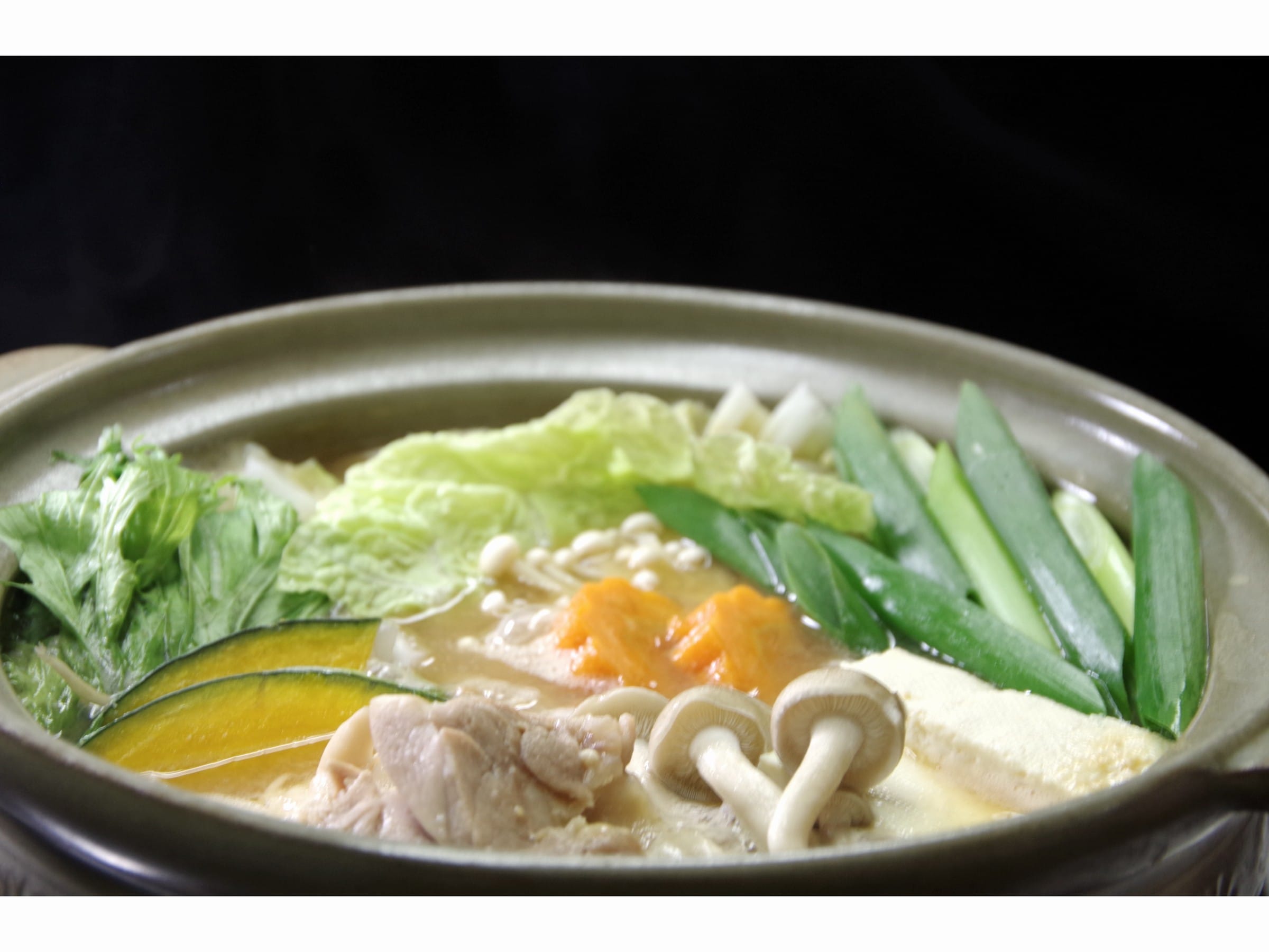 ★ Miso hot pot with local chicken and freshly picked vegetables