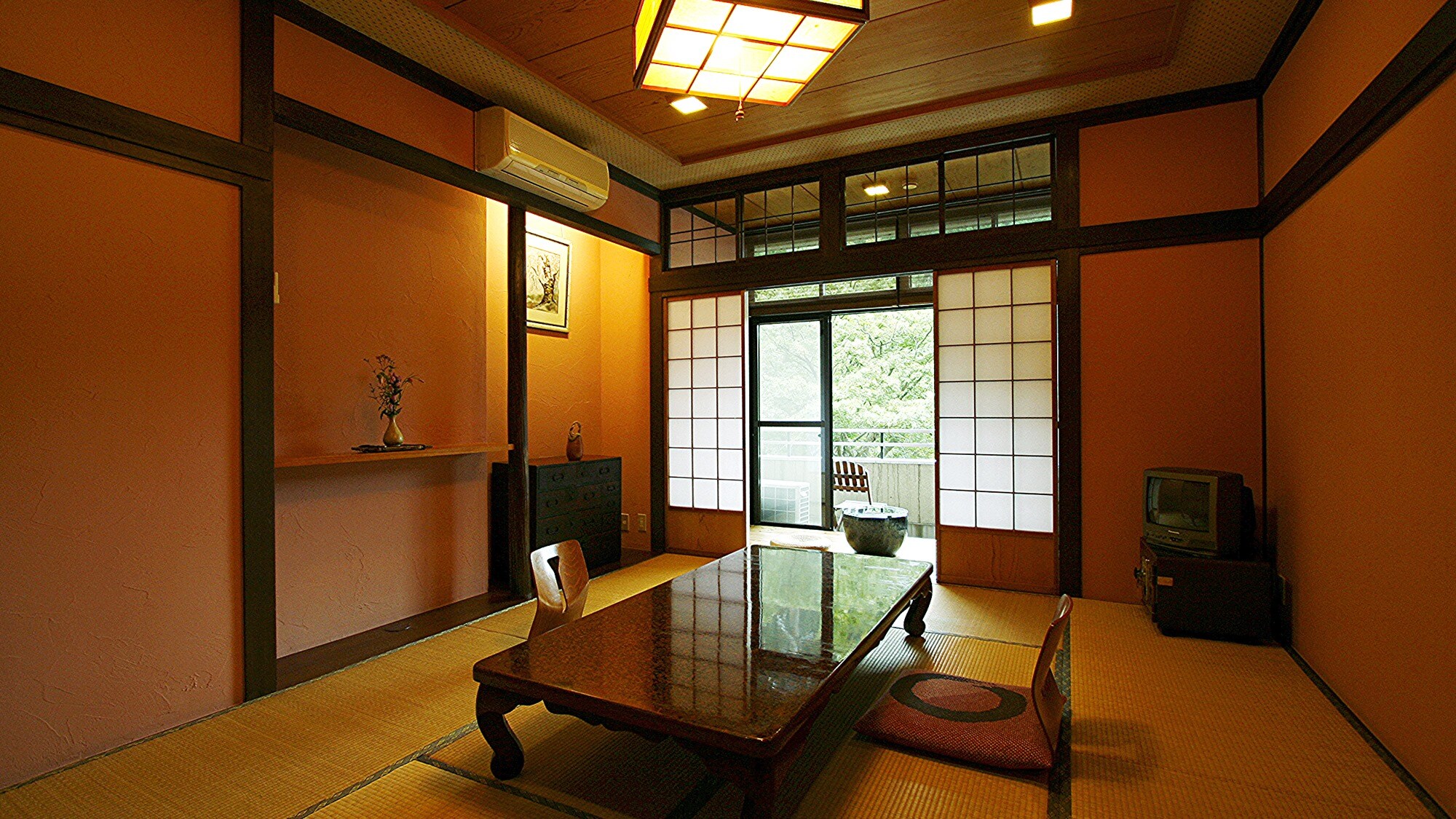 Phòng theo phong cách Nhật Bản không hút thuốc với 10 tấm chiếu tatami và hiên rộng rãi