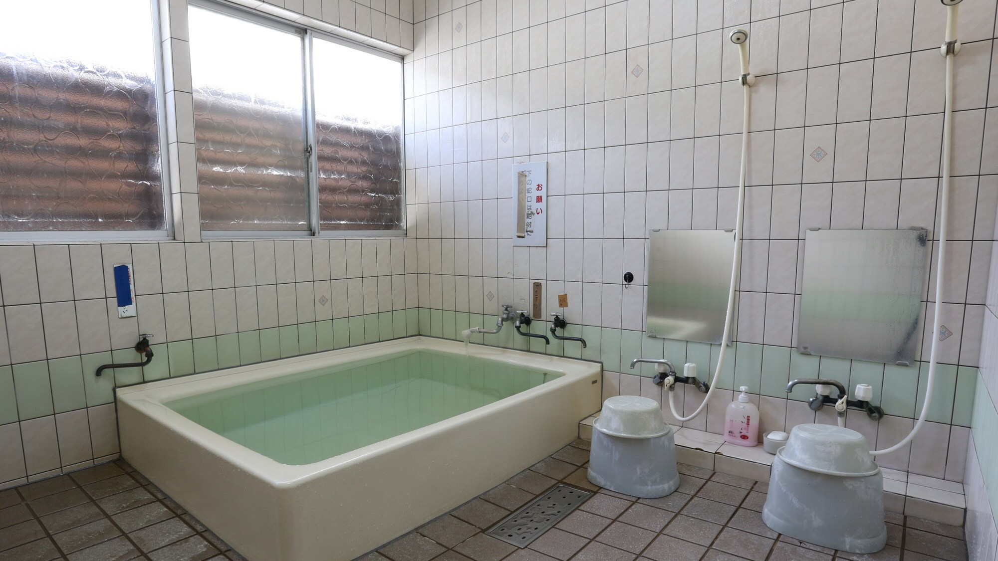*【Men's large bath】One for men and one for women ≪24-hour bathing available≫◎The water in the baths is not hot spring water.