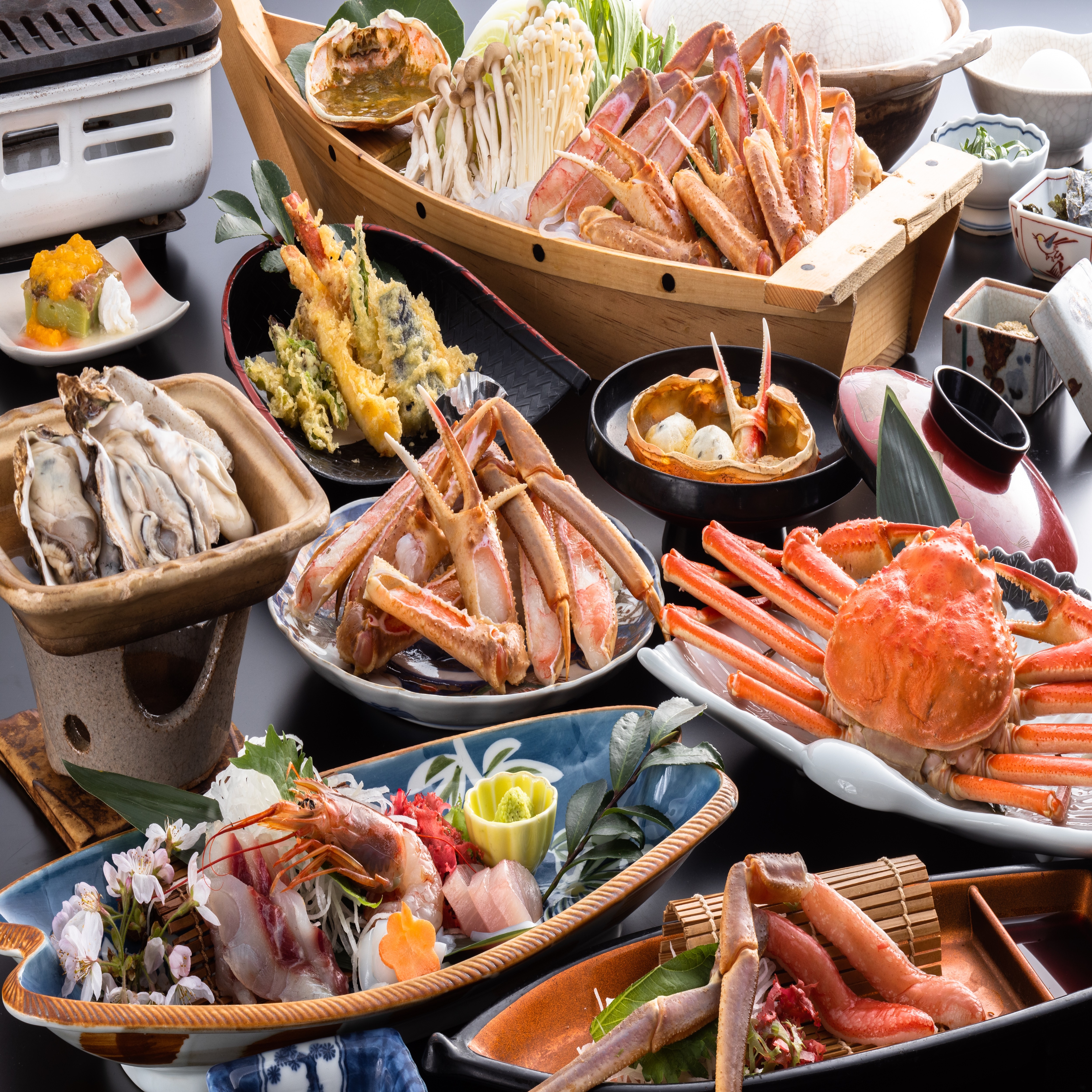 這是一份全套螃蟹菜餚。