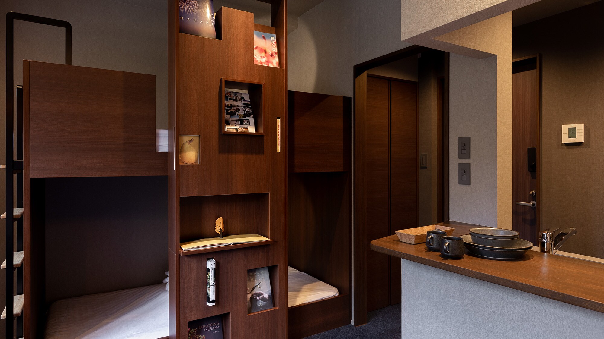 Park Front Dining (30㎡, 2 single beds, bunk beds)
