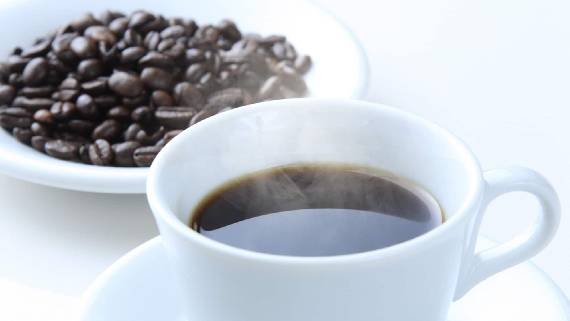 Ở lại quán cà phê mở cửa trở lại
