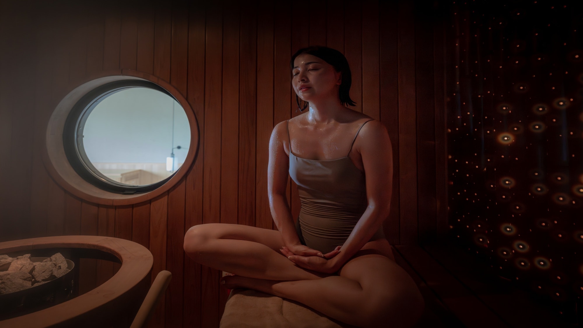 [AKARI] Enjoy your own private sauna space without worrying about others. Self-löyly and Bluetooth connectivity available.