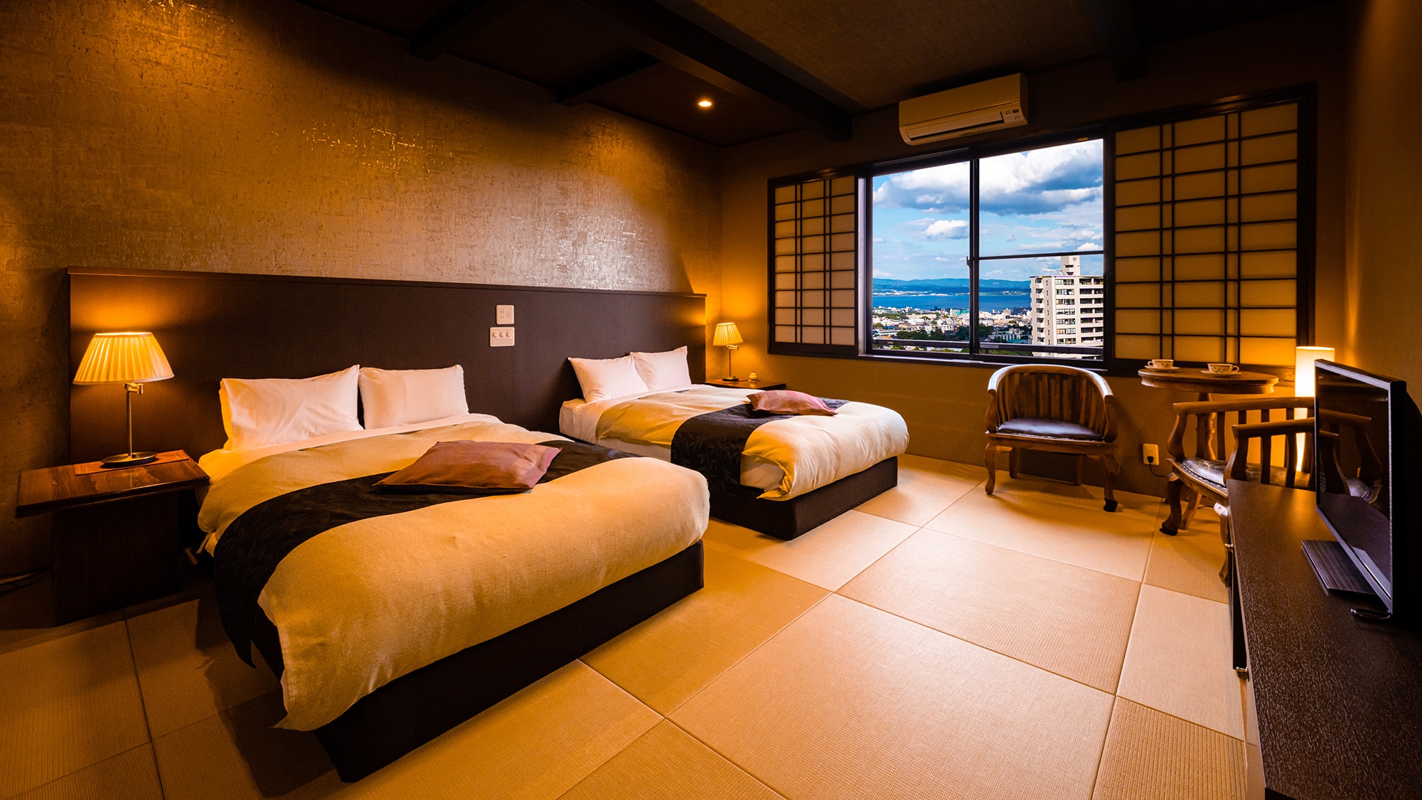 ◆ Oka no Sou ◇ Western-style Japanese-style room ◆ A room with two beds while taking advantage of the Japanese taste
