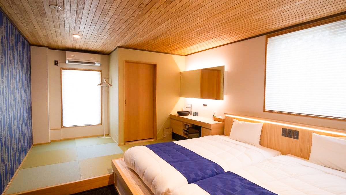 Triple room