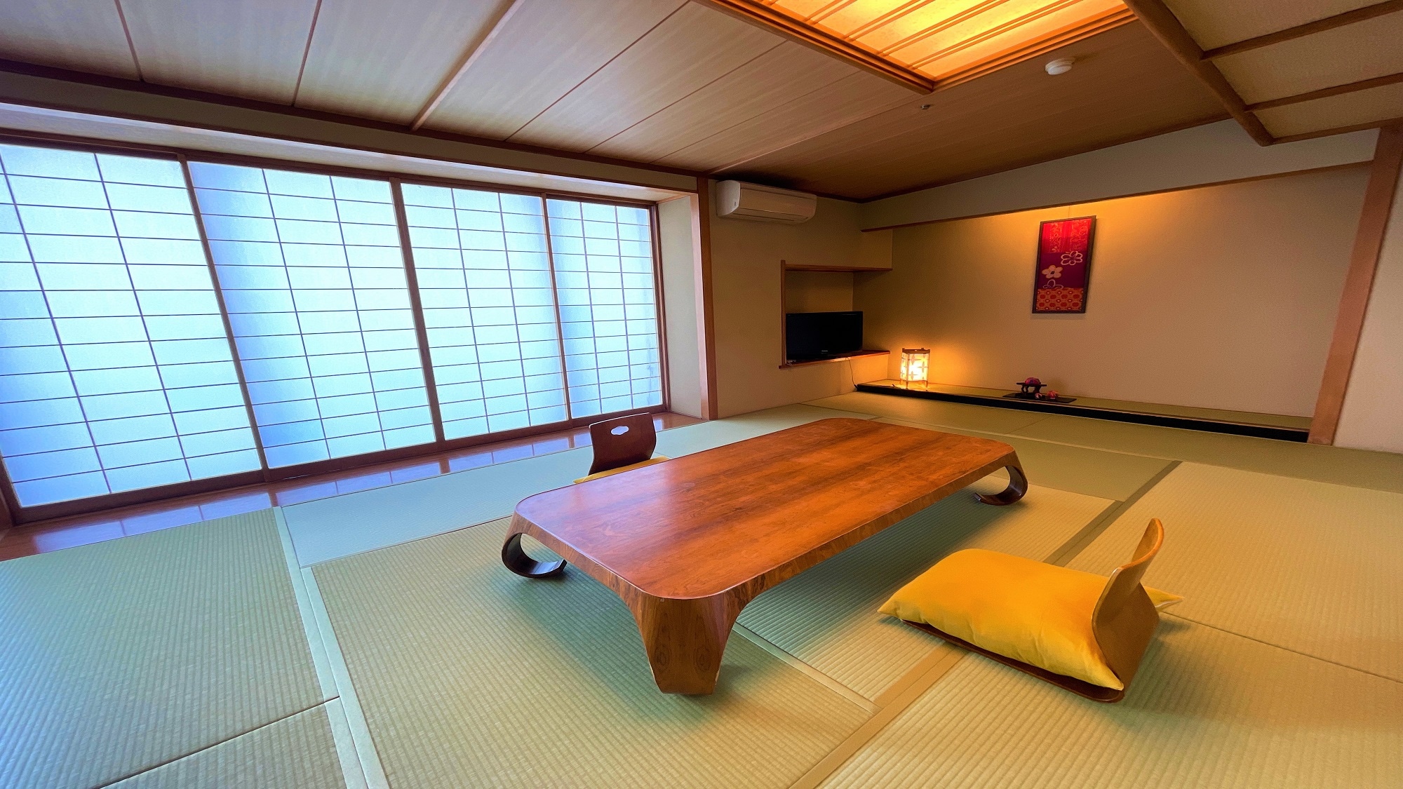 Japanese-style room 12 tatami mats (non-smoking)
