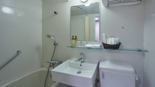 [Sunshine Floor Semi-Double / Double / Twin Room B] Unit Bath
