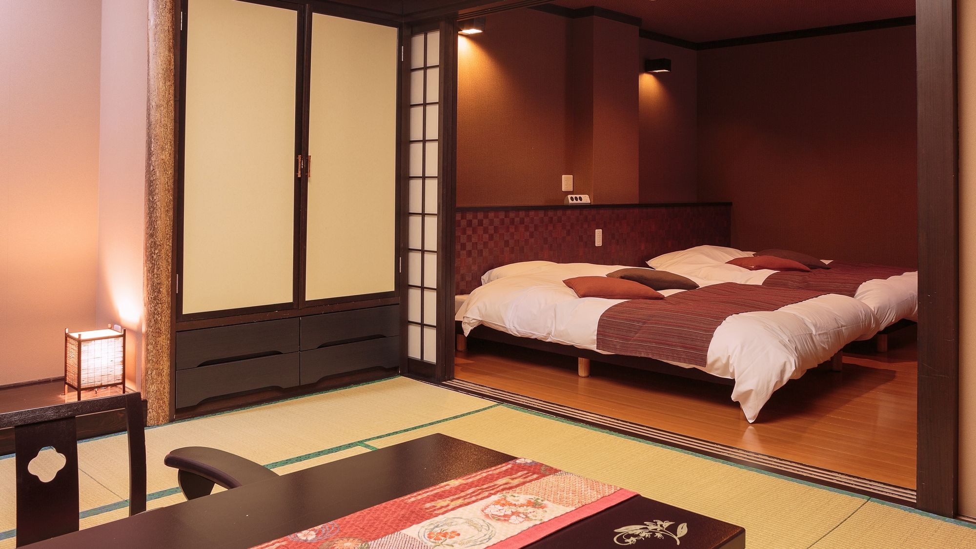 ◇ West Building Japanese and Western Room