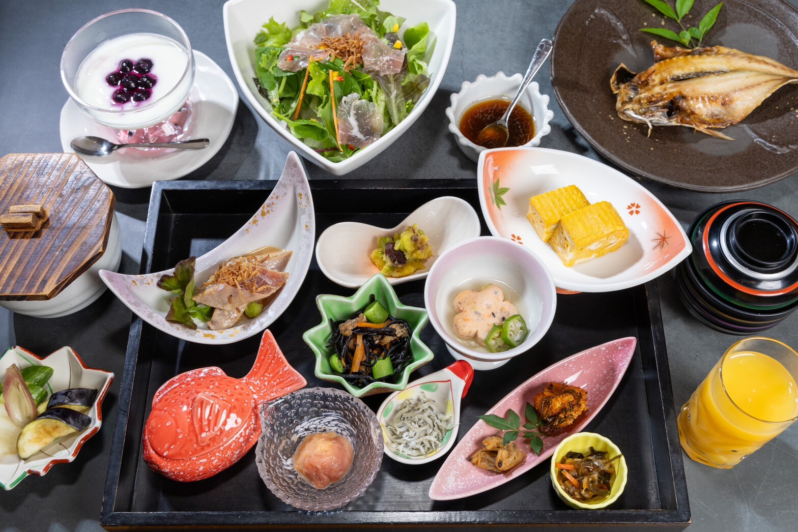 Breakfast: Healthy Japanese meal