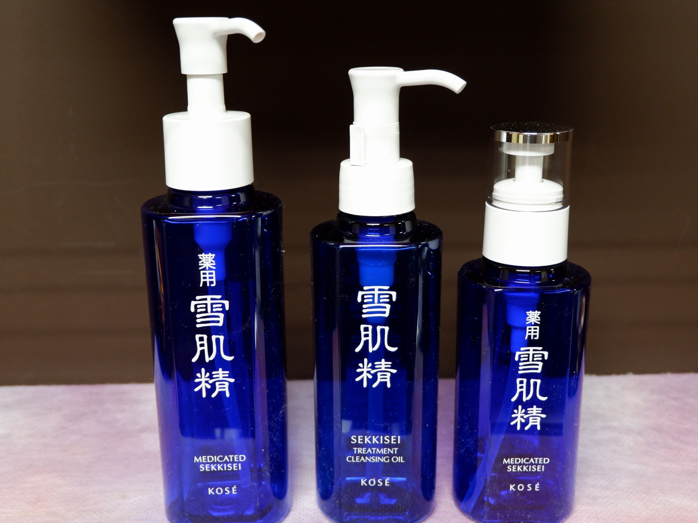 [Snow skin spirit] cosmetics are available in the room ☆